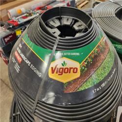 Phoenix Location Vigoro 60 ft. x 0.5 in. x 4.5 in. Black Plastic Dig-In Landscape Edging Pallet (37 Edging)