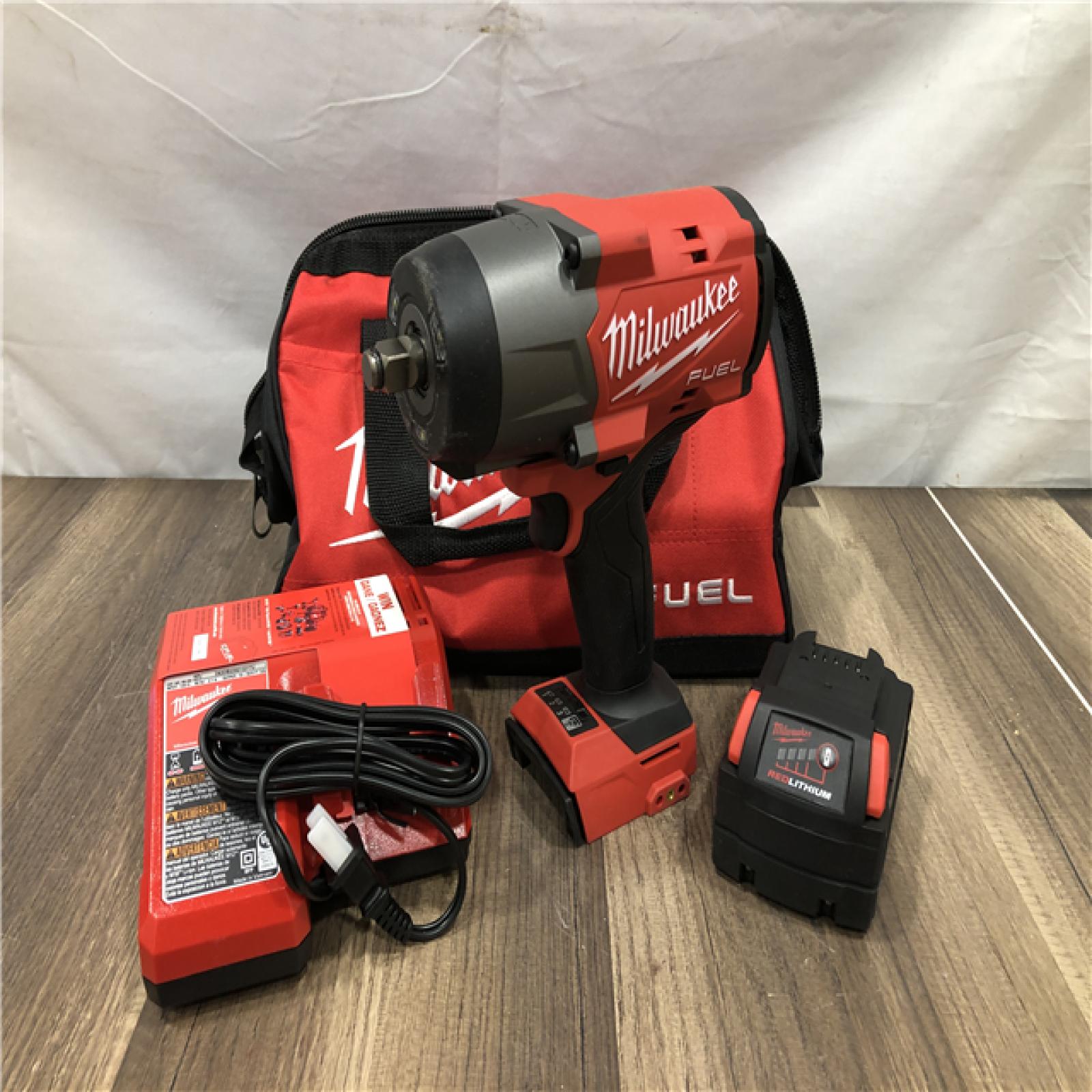 AS-IS Milwaukee FUEL 18V Lithium-Ion Brushless Cordless 1/2 in. Impact Wrench w/Friction Ring Kit