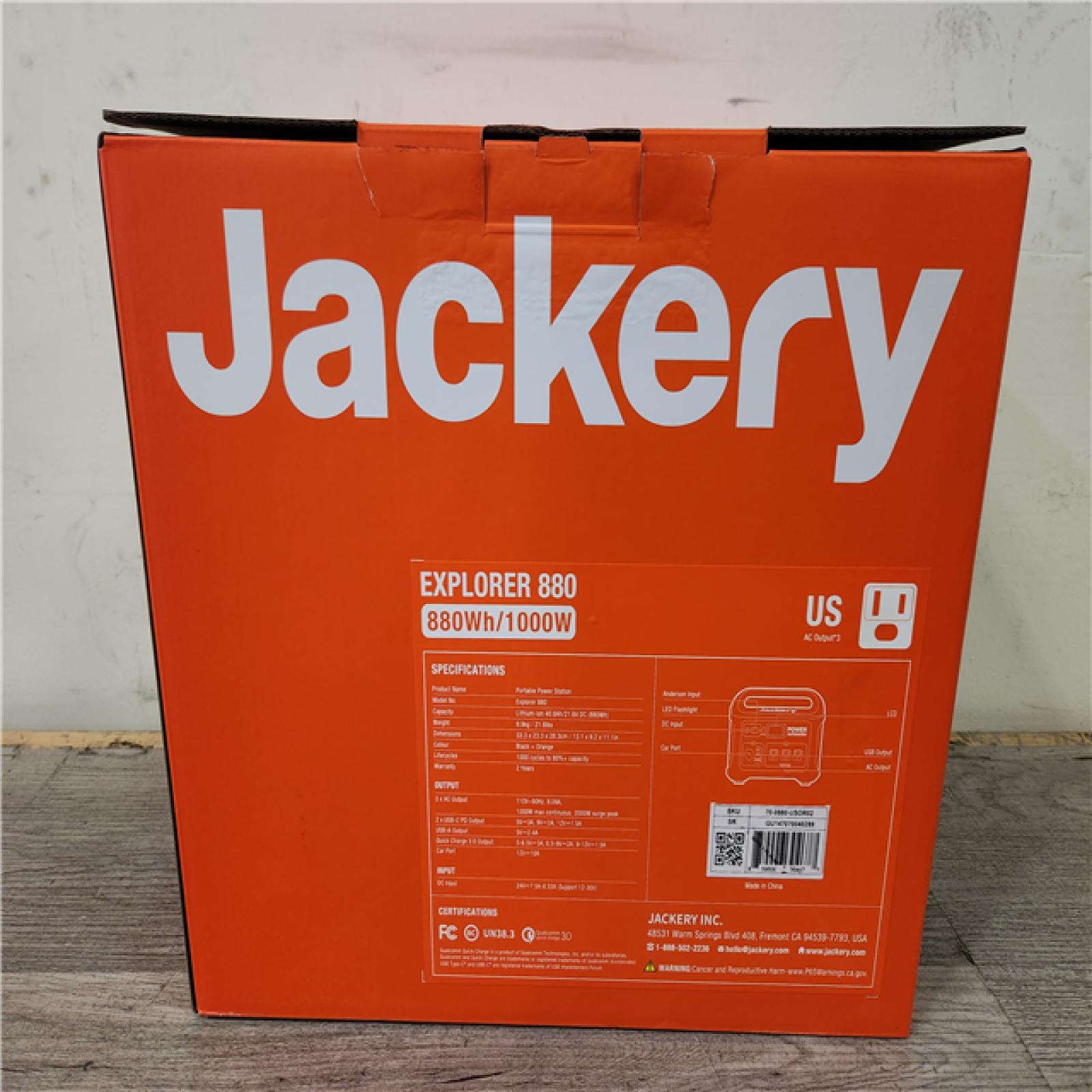 Phoenix Location LIKE NEW Jackery Explorer 880, 880Wh/1000W Model No: Explorer 880