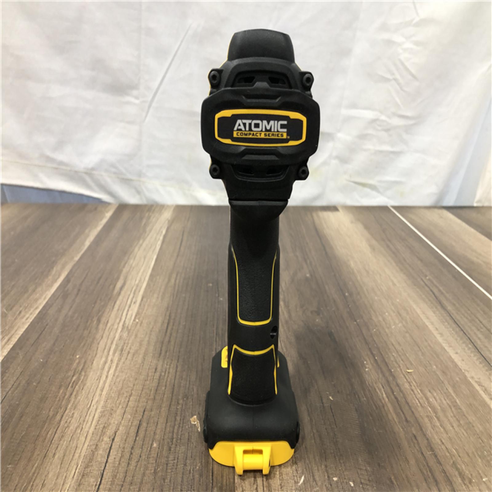 AS-IS DEWALT 20V MAX XR Cordless Brushless 3-Speed Oscillating Multi Tool (Tool Only)