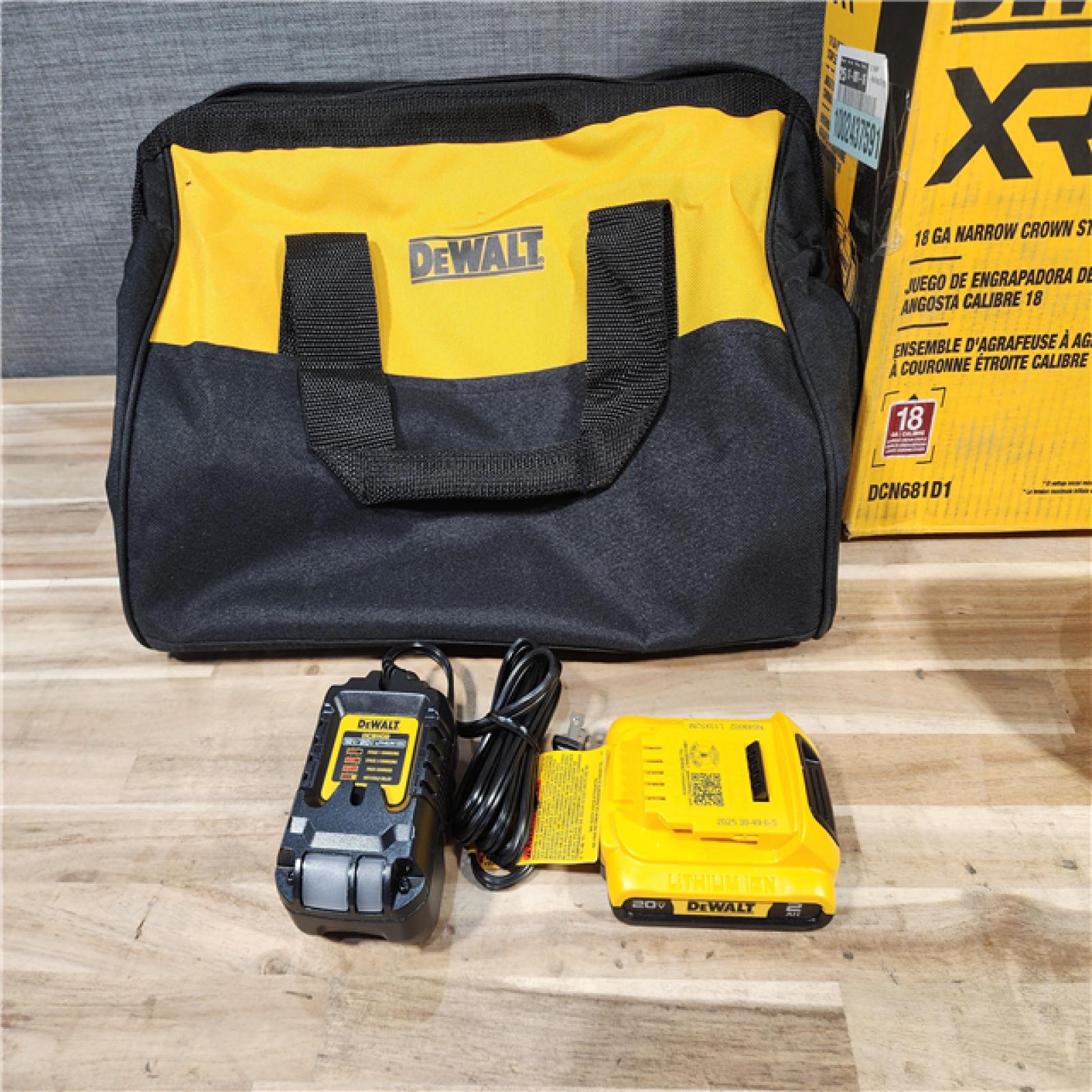HOUSTON LOCATION - AS-IS DeWALT DCN681D1 20V MAX 18ga Cordless Brushless Narrow Crown Stapler Kit w/ BATTERY & CHARGER