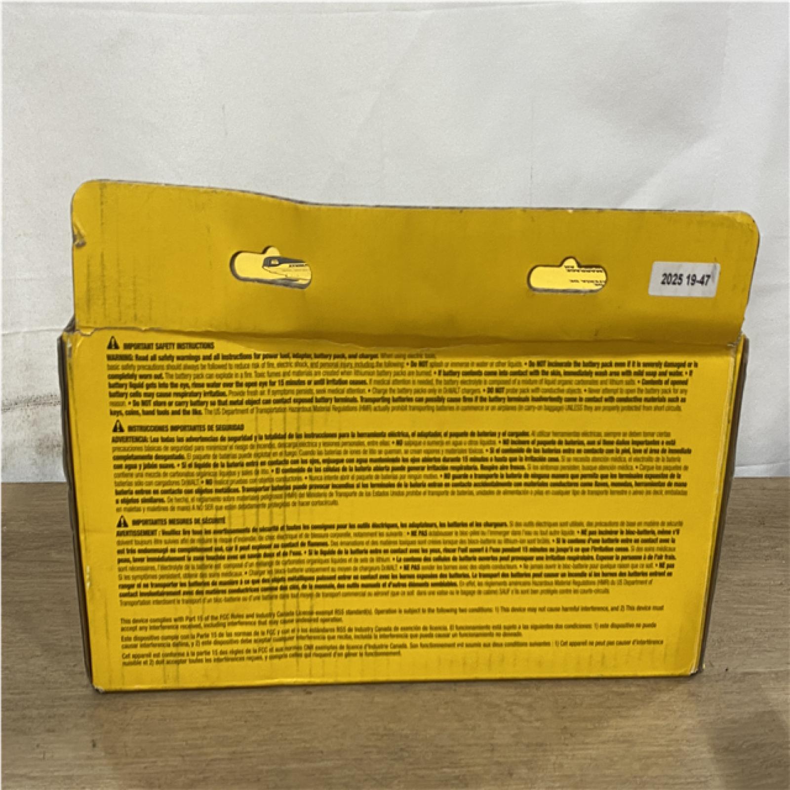 NEW DEWALT 20V MAX Lithium-Ion Starter Kit with 4.0 Ah and 5.0 Ah Batteries and Charger