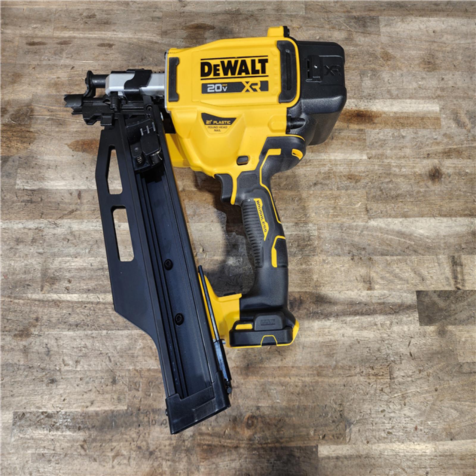 HOUSTON LOCATION - AS-IS DEWALT 20-Volt 21° Cordless Framing Nailer (Tool-Only)