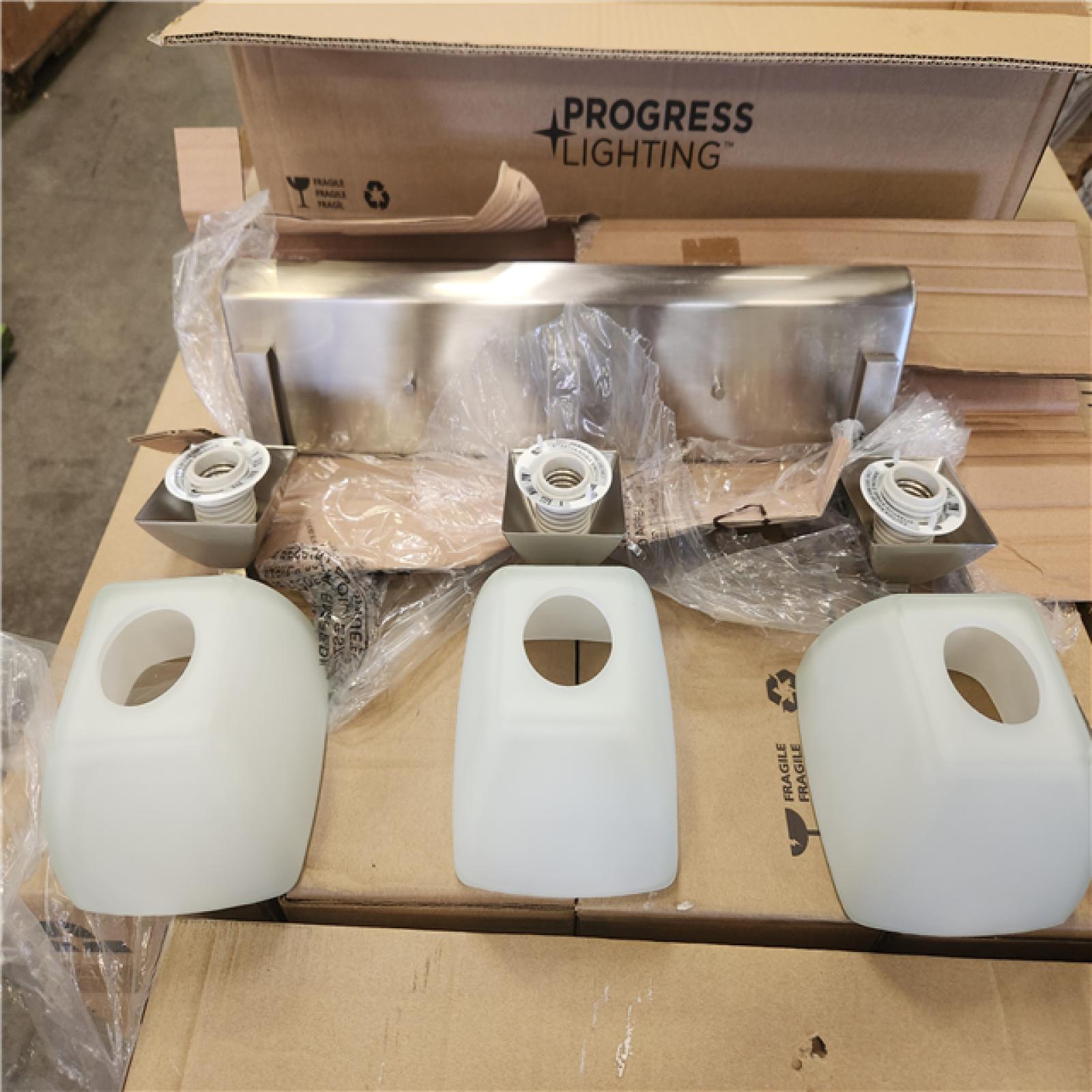 Phoenix Location NEW Progress Light Brushed Nickle 3-Bulb Light Fixture Pallet (26-Boxes)