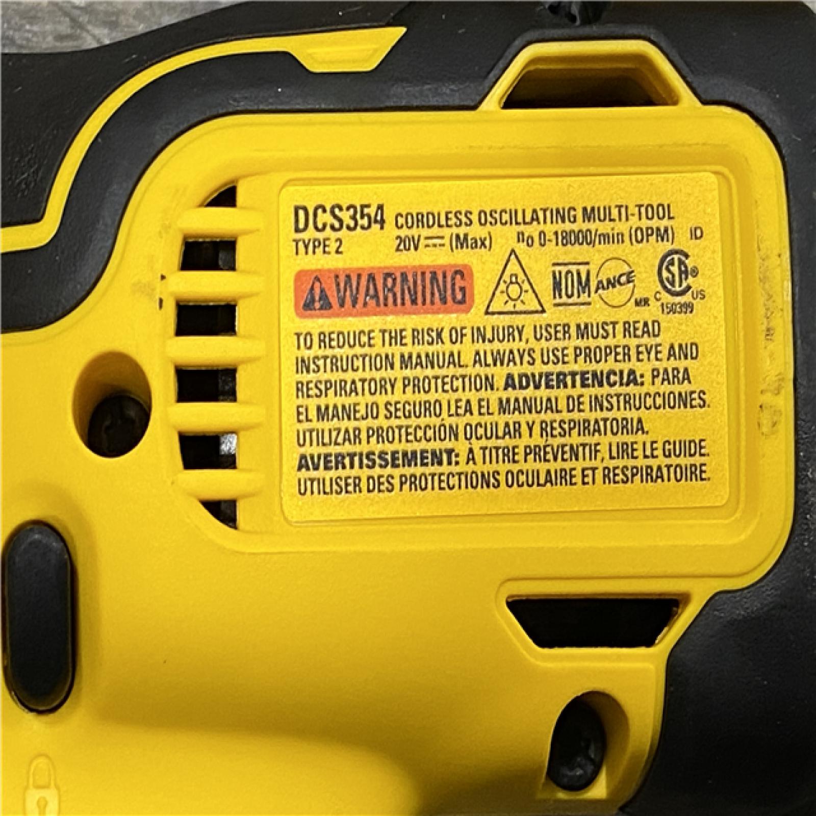 LIKE NEW - DEWALT ATOMIC 20-Volt Lithium-Ion Cordless Brushless (4-Tool) Combo Kit