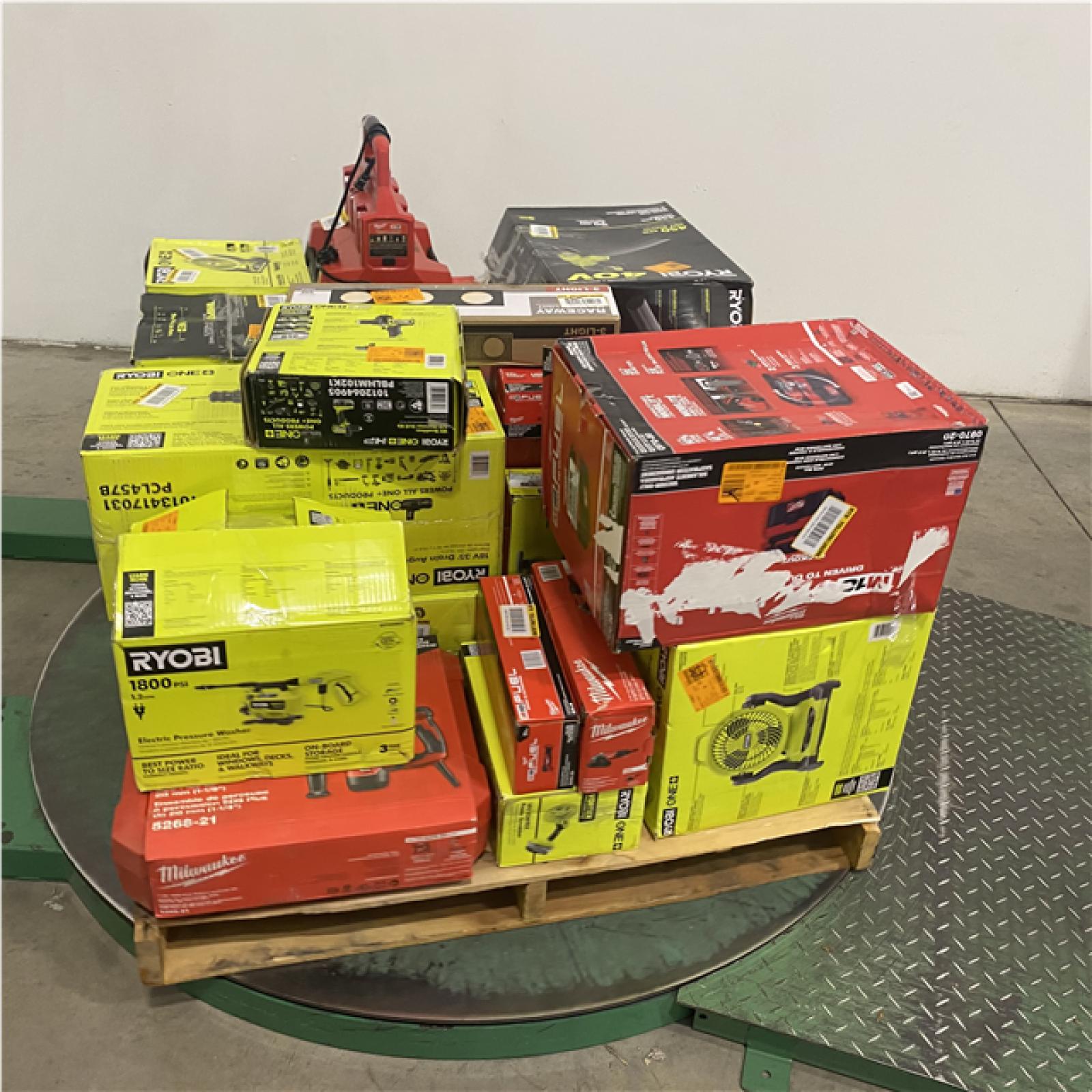 Dallas Location - As-Is Tool Pallet