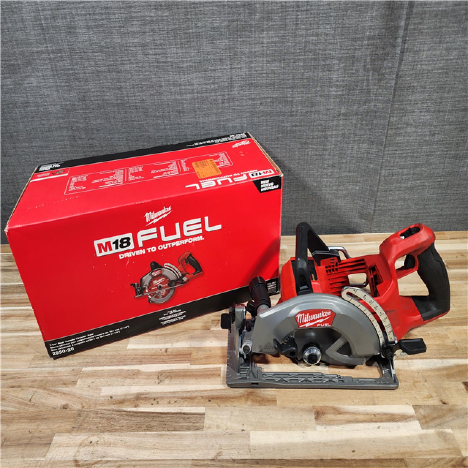 HOUSTON LOCATION - AS-IS Milwaukee  FUEL 18V Lithium-Ion Cordless 7-1/4 in. Rear Handle Circular Saw (Tool-Only)