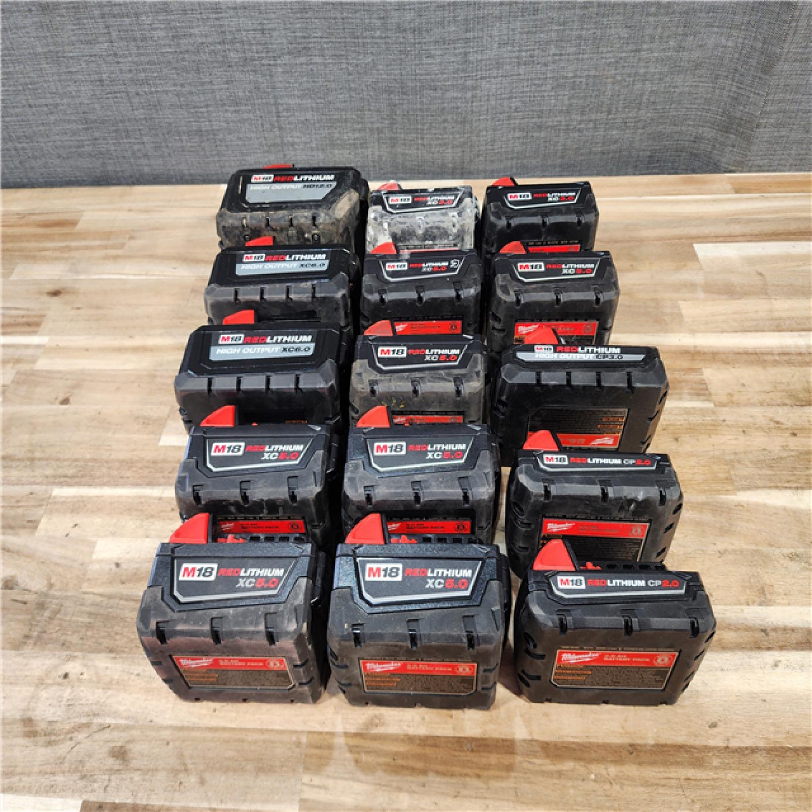 HOUSTON LOCATION - AS-IS MILWAUKEE BATTERY PACK QTY - 15