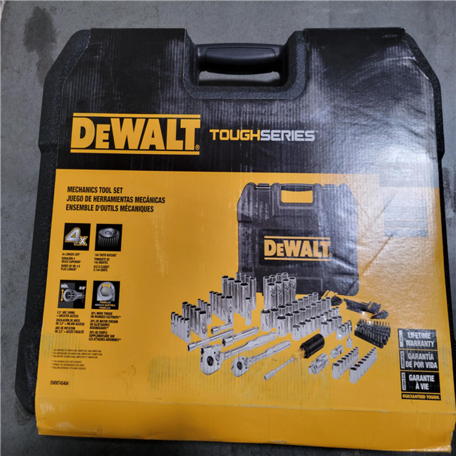CALIFORNIA NEW DEWALT TOUGH SERIES MECHANICS TOOL SET