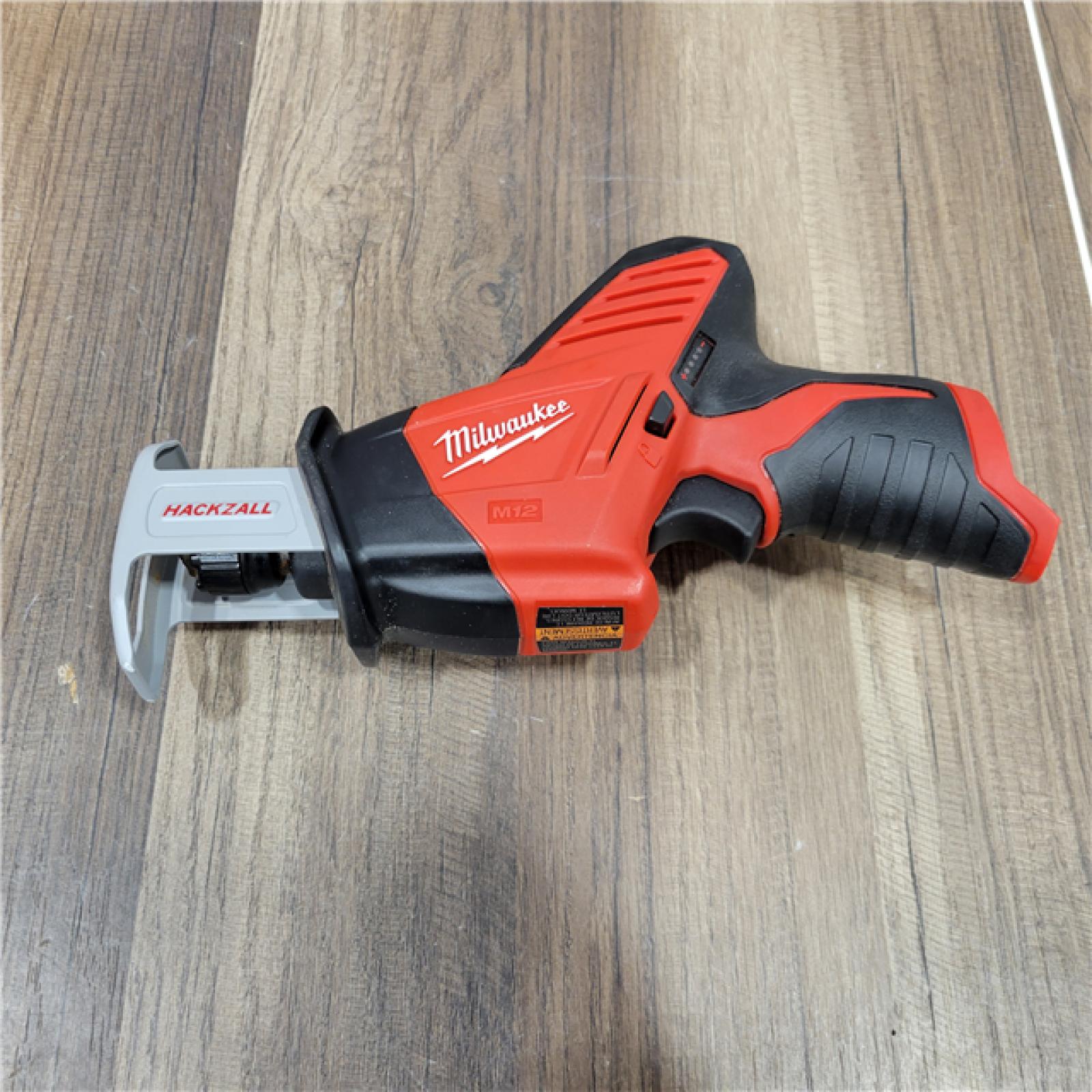 AS-IS  Milwaukee 2420-21 - M12 Fuel Hackzall 1/2  12V 1.5Ah Cordless Straight Handle Reciprocating Saw Kit