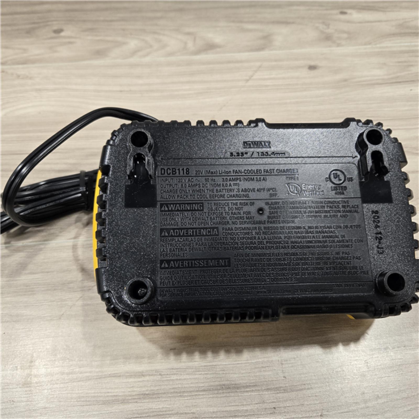 GOOD! - DeWalt 20V Max Fan-Cooled Fast Charger DCB118