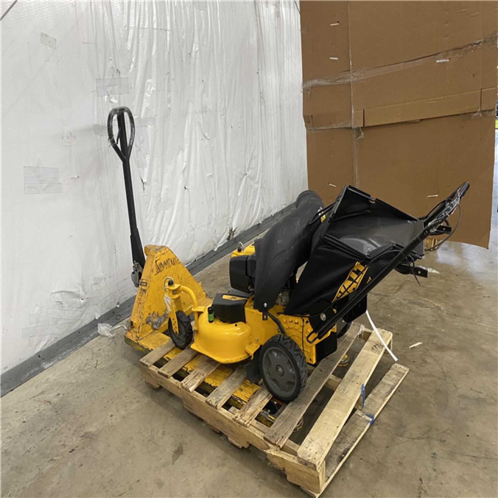 Houston Location AS IS - Dewalt Walk Behind Mower 28in. 711mm