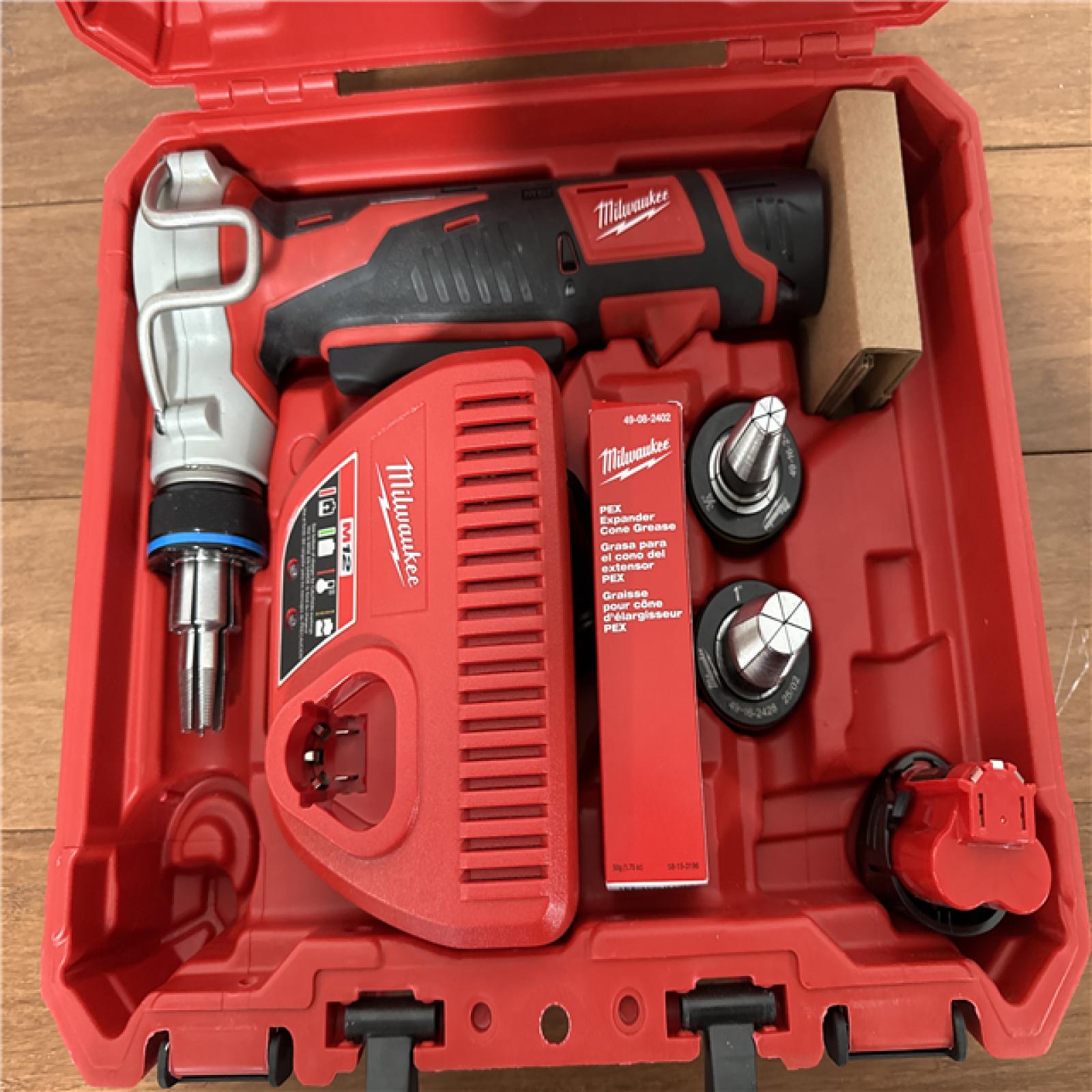 California AS-IS Milwaukee M12 Pex Expander Kit, Includes (2) Batteries, Charger & Hard Case