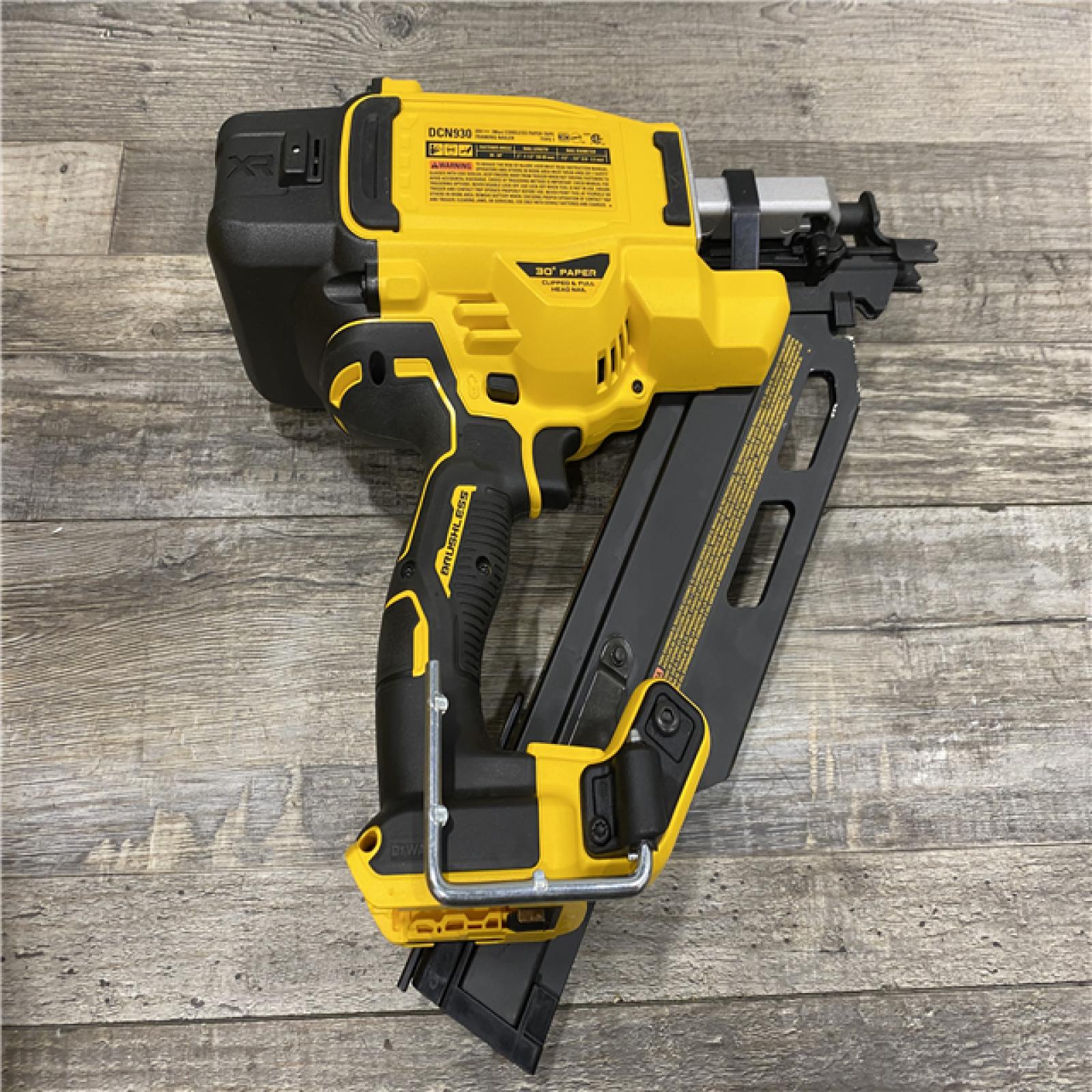 AS-IS DEWALT 20V 30 Degree Cordless Framing Nailer (Tool-Only)