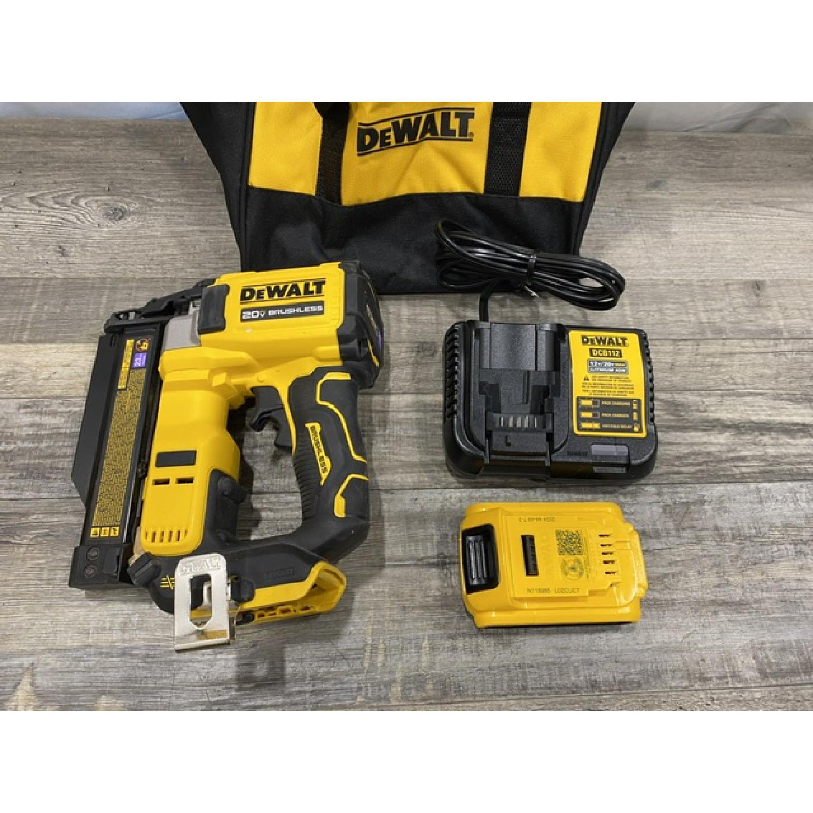 AS-IS DEWALT ATOMIC 20V MAX Lithium Ion Cordless 23 Gauge Pin Nailer Kit