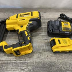 AS-IS DEWALT 20V MAX XR Lithium-Ion Cordless 18-Gauge Narrow Crown Stapler Kit