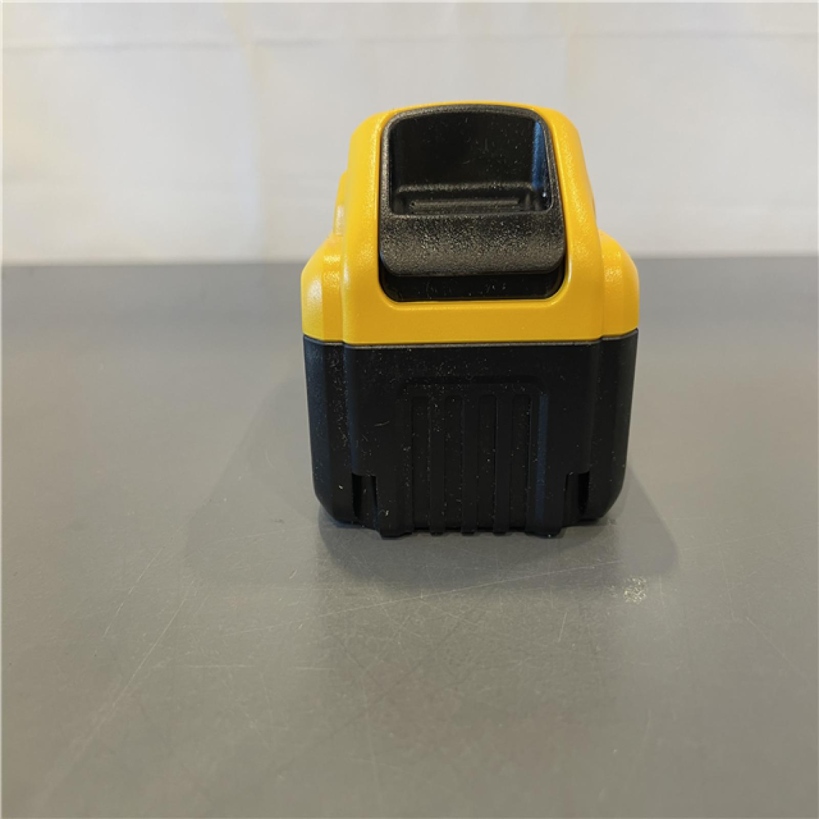 Like New! - Dewalt 20V Lithium-Ion 6.0Ah Battery Pack & Charger Kit