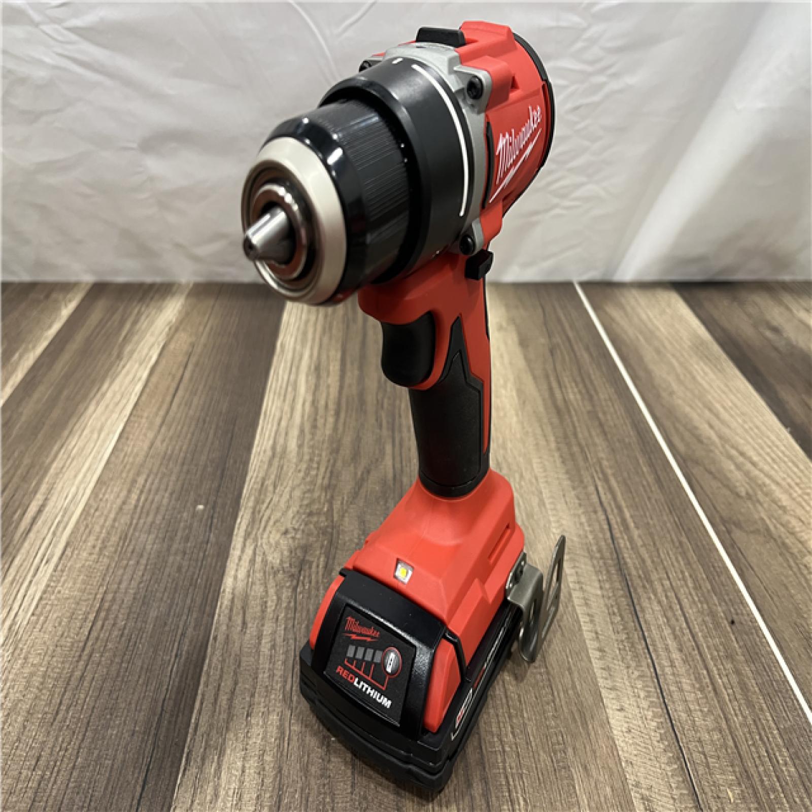 GOOD Milwaukee M18 Compact Next Gen 1/2 in. Brushless Cordless Drill/Driver Kit (Battery & Charger)