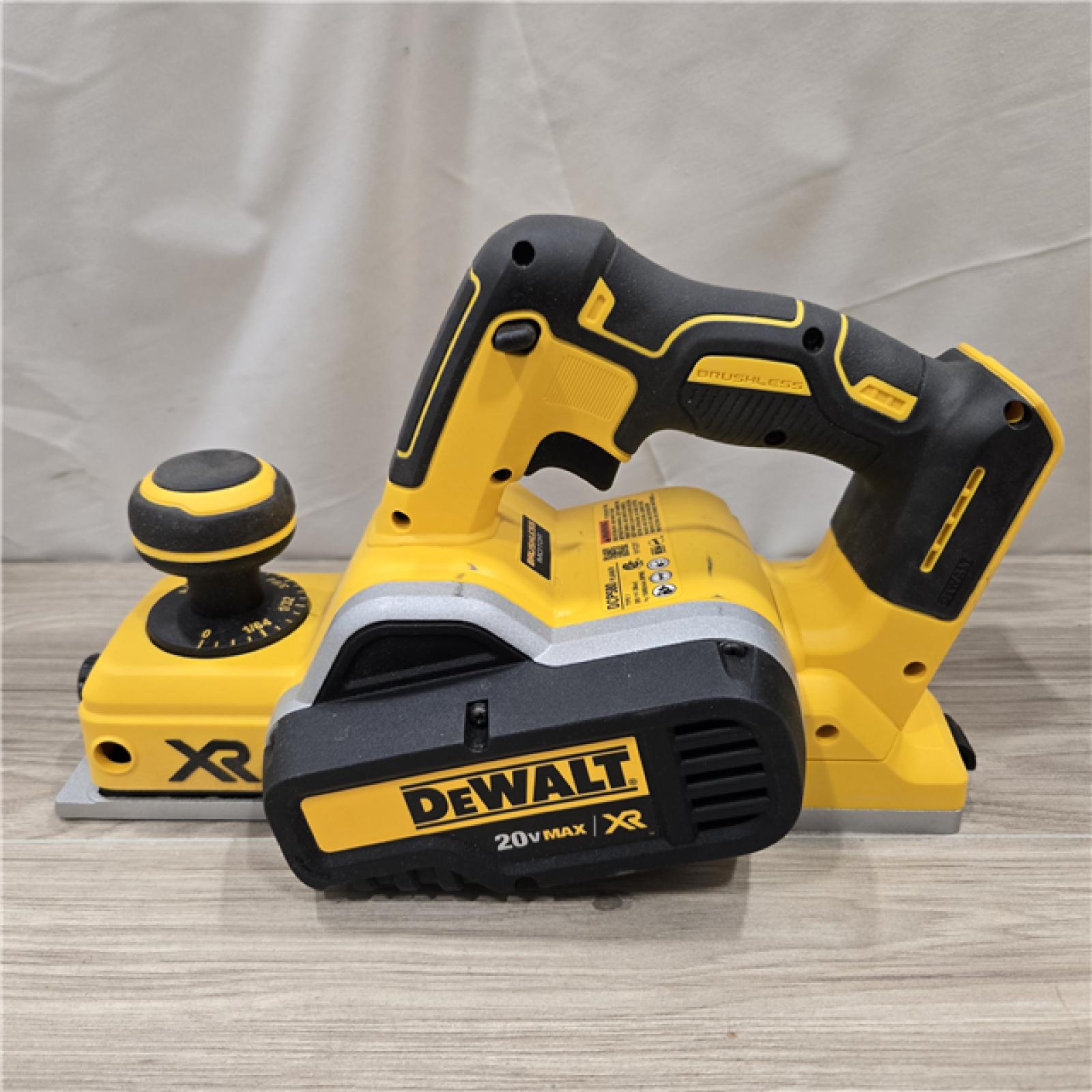 AS-IS DEWALT DCP580B 20V MAX Planer (Tool-Only)