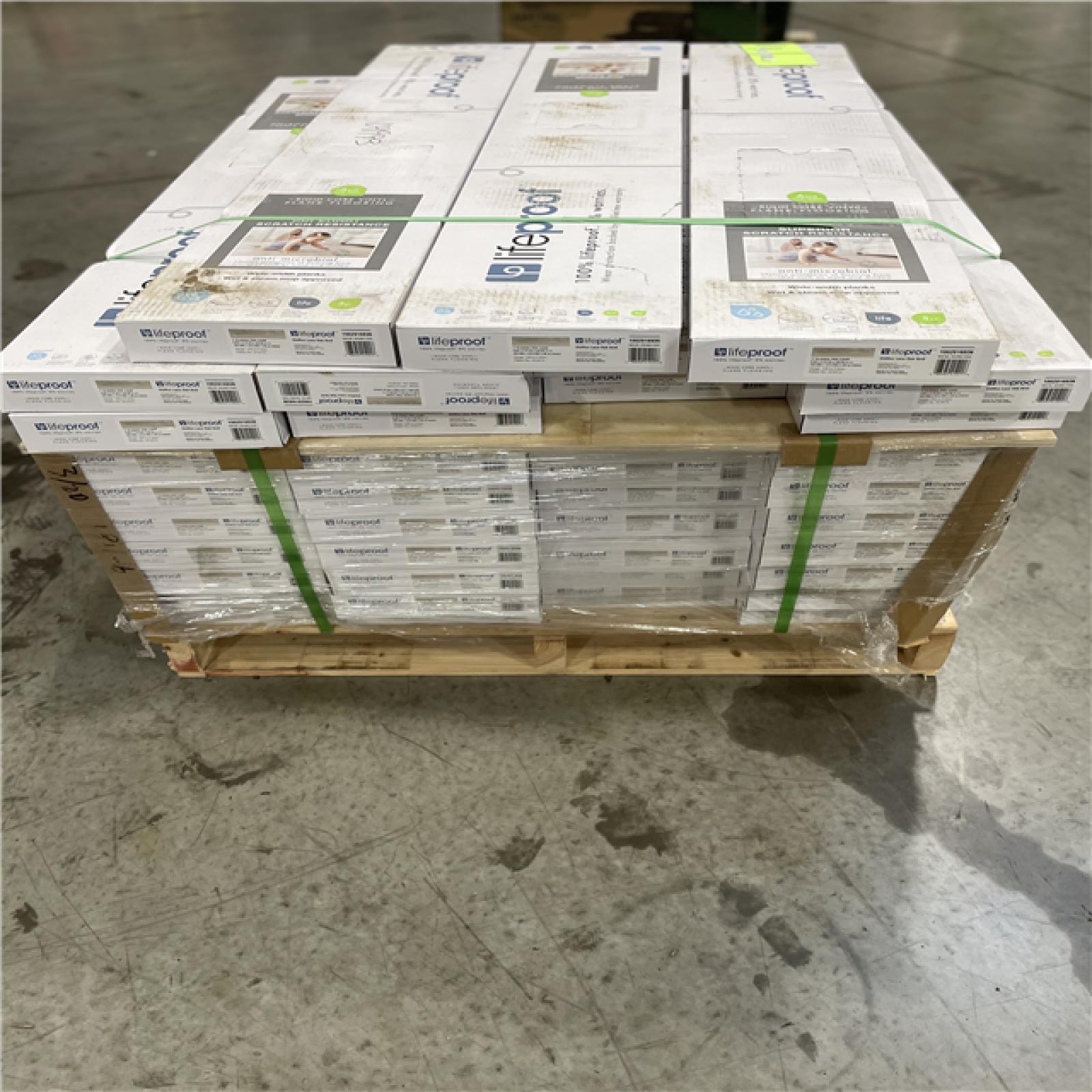 DALLAS LOCATION- Lifeproof Chiffon Lace Oak 6 MIL x 8.7 in. W x 48 in. L Click Lock Waterproof Luxury Vinyl Plank Flooring (20.1 sqft/case) PALLET-(39 CASES)