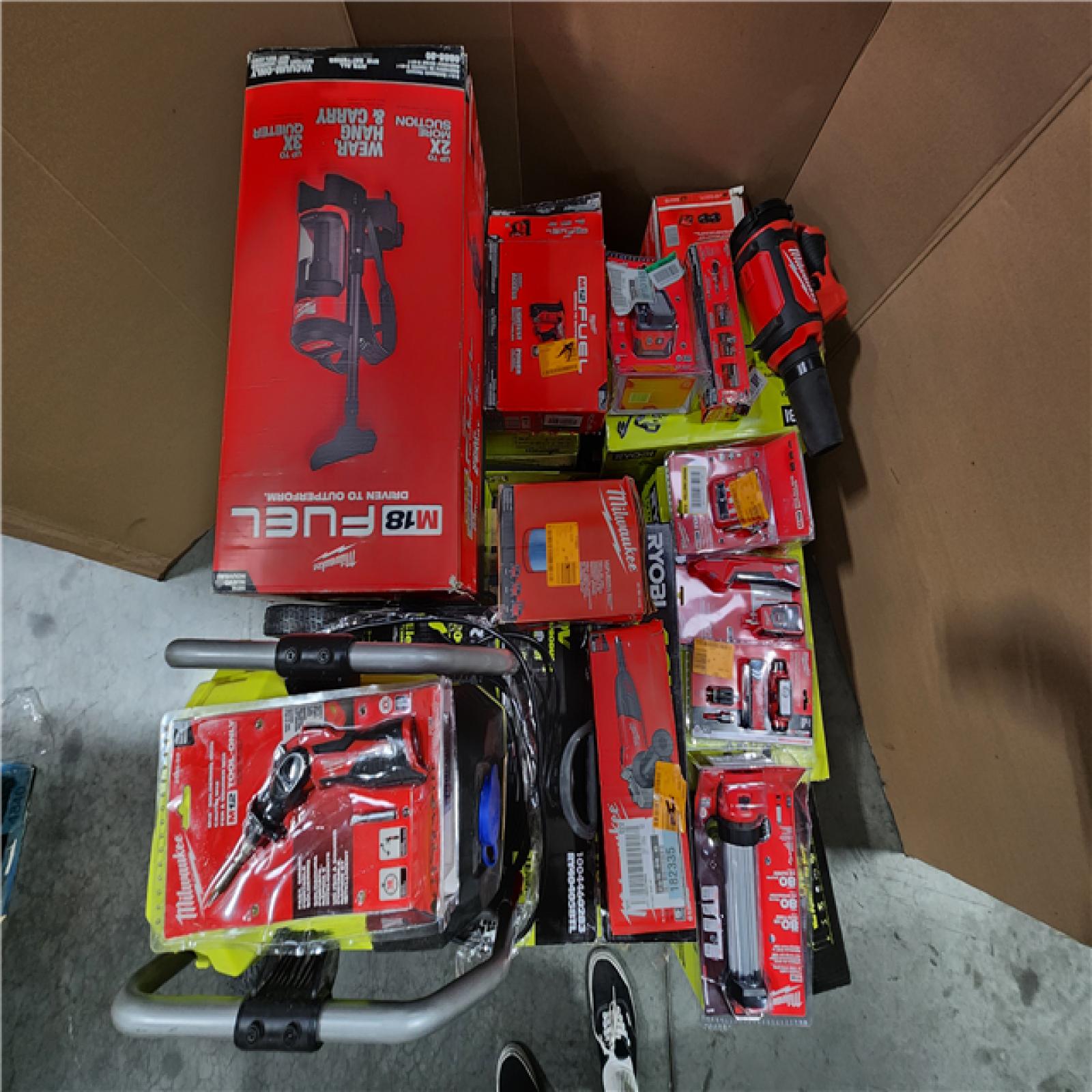 PHOENIX AS-IS TOOL PALLET