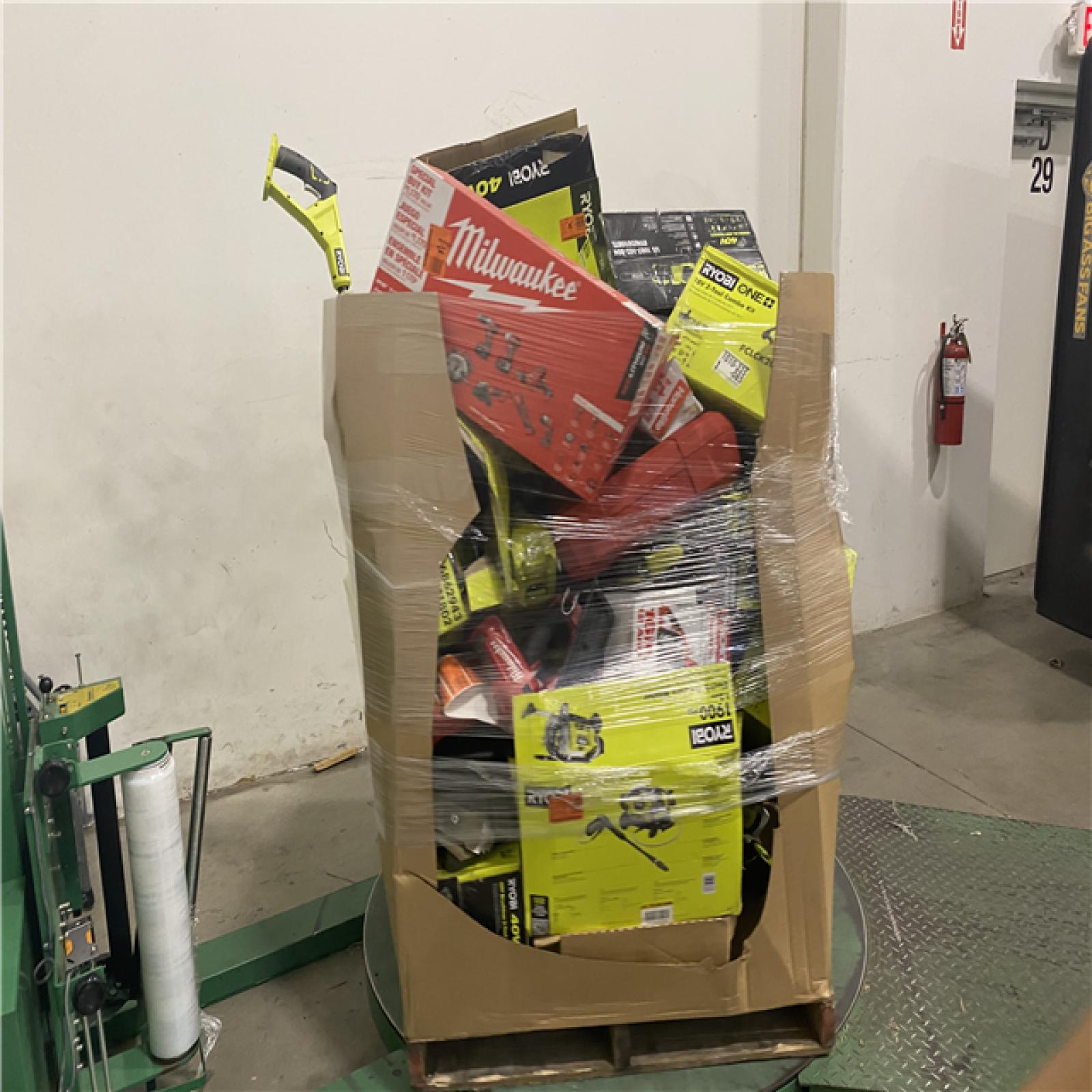 DALLAS LOCATION - AS-IS TOOL PALLET