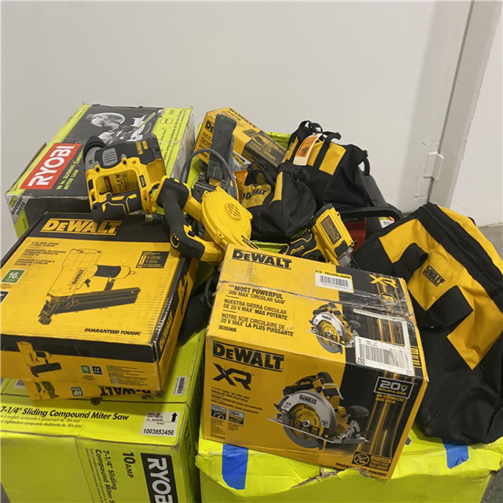 Dallas Location - As-Is Tool Pallet