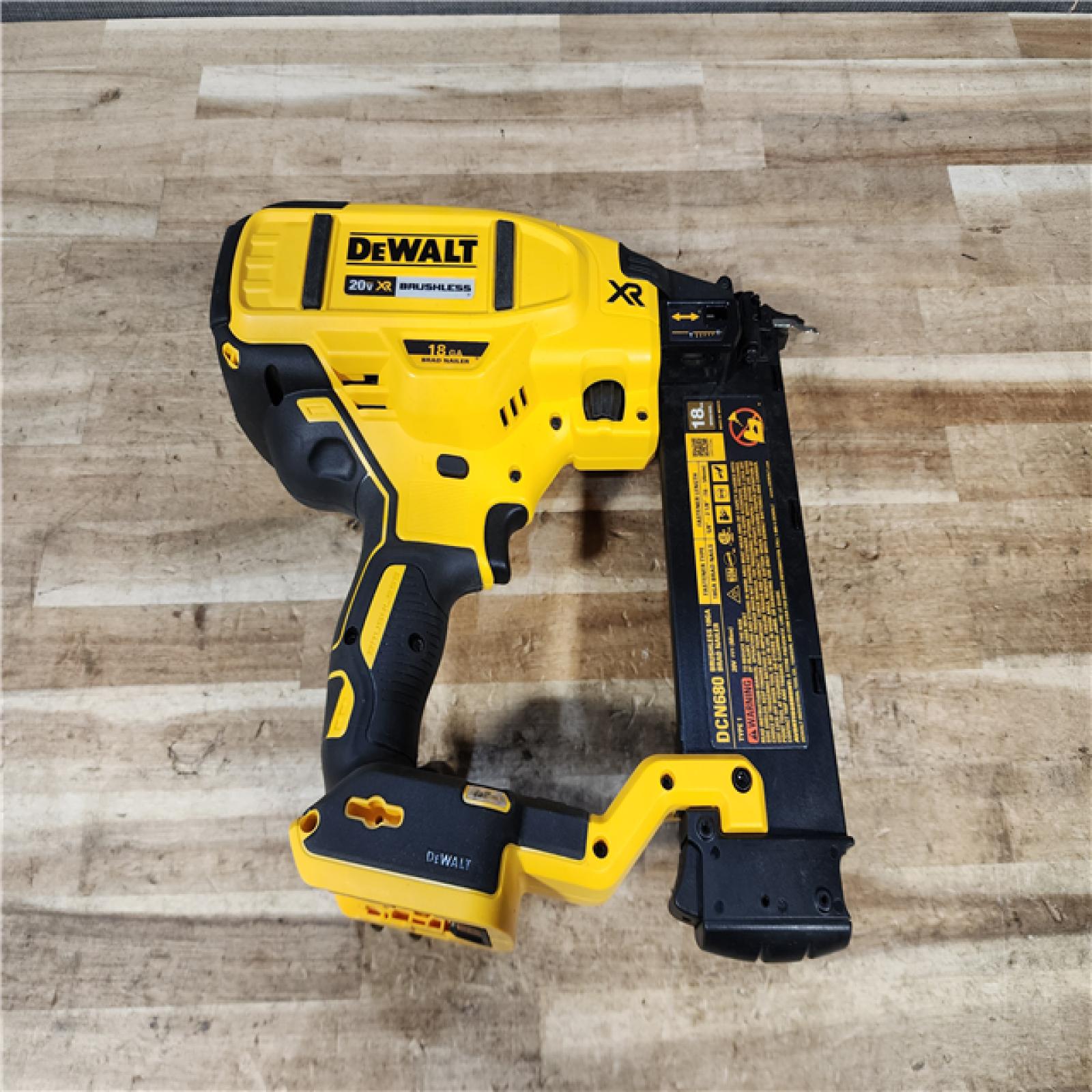 HOUSTON LOCATION - AS - IS DEWALT 20V MAX XR Lithium-Ion Electric Cordless 18-Gauge Brad Nailer (Tool Only)