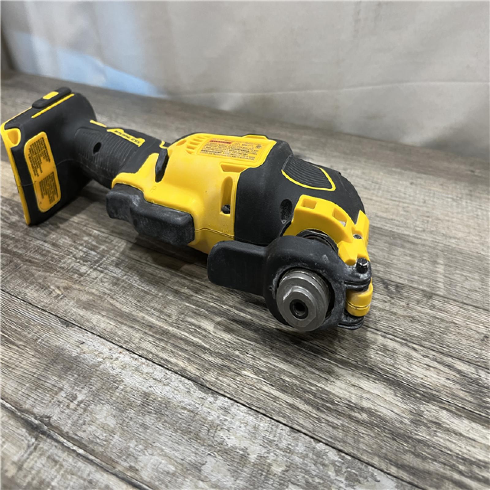 AS-IS DEWALT ATOMIC 20V MAX Cordless Brushless Oscillating Multi Tool Kit