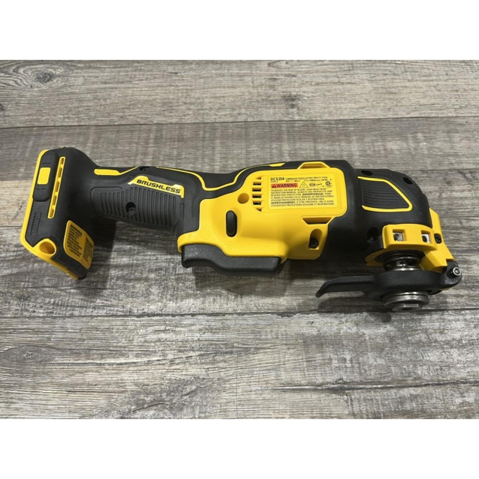 AS-IS DEWALT ATOMIC 20V MAX Cordless Brushless Oscillating Multi Tool Kit