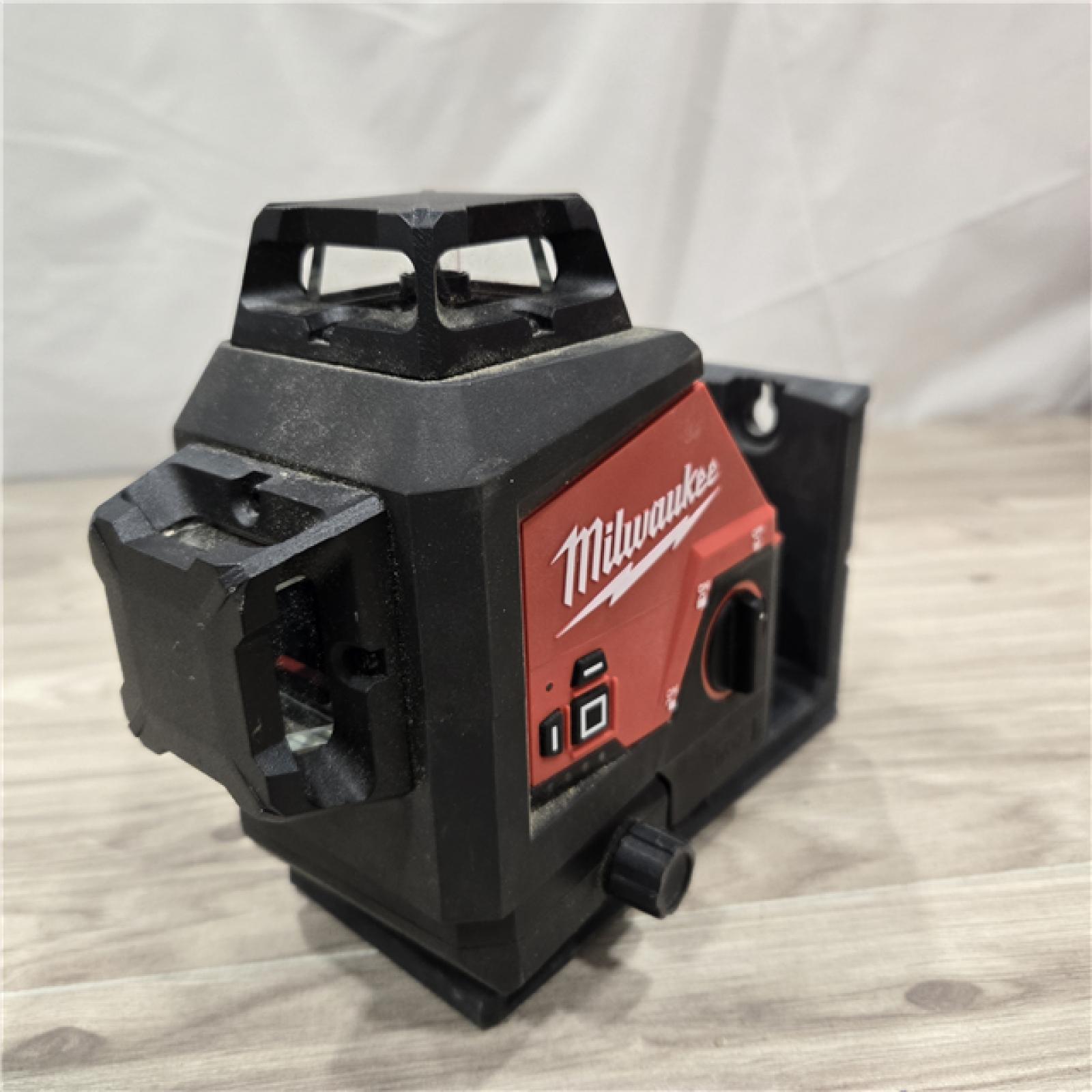 AS-IS Milwaukee-3632-21 M12 Green Beam Laser 360° 3-Plane Kit