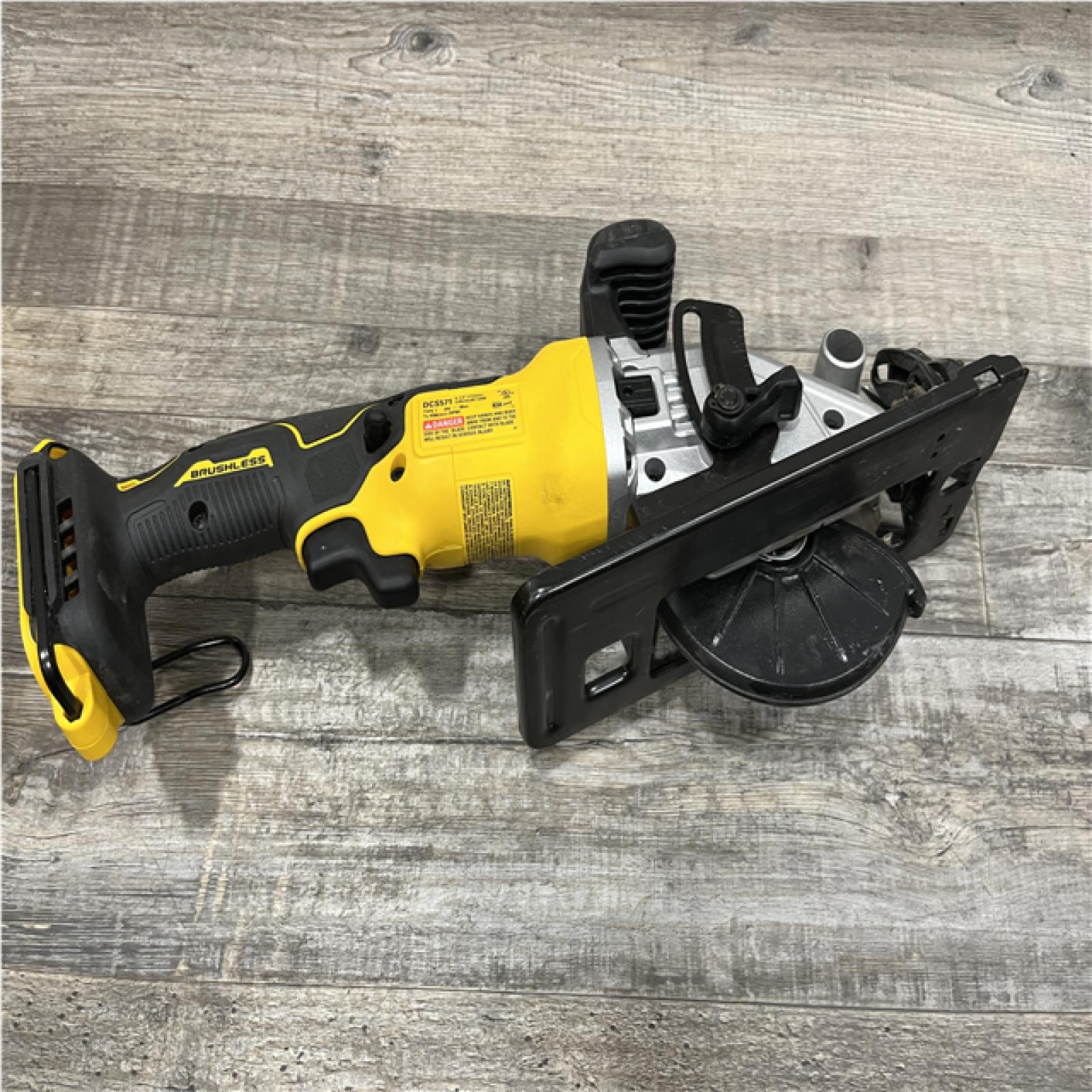 AS-IS DEWALT ATOMIC 20V MAX Cordless Brushless 4-1/2 in. Circular Saw (Tool Only)