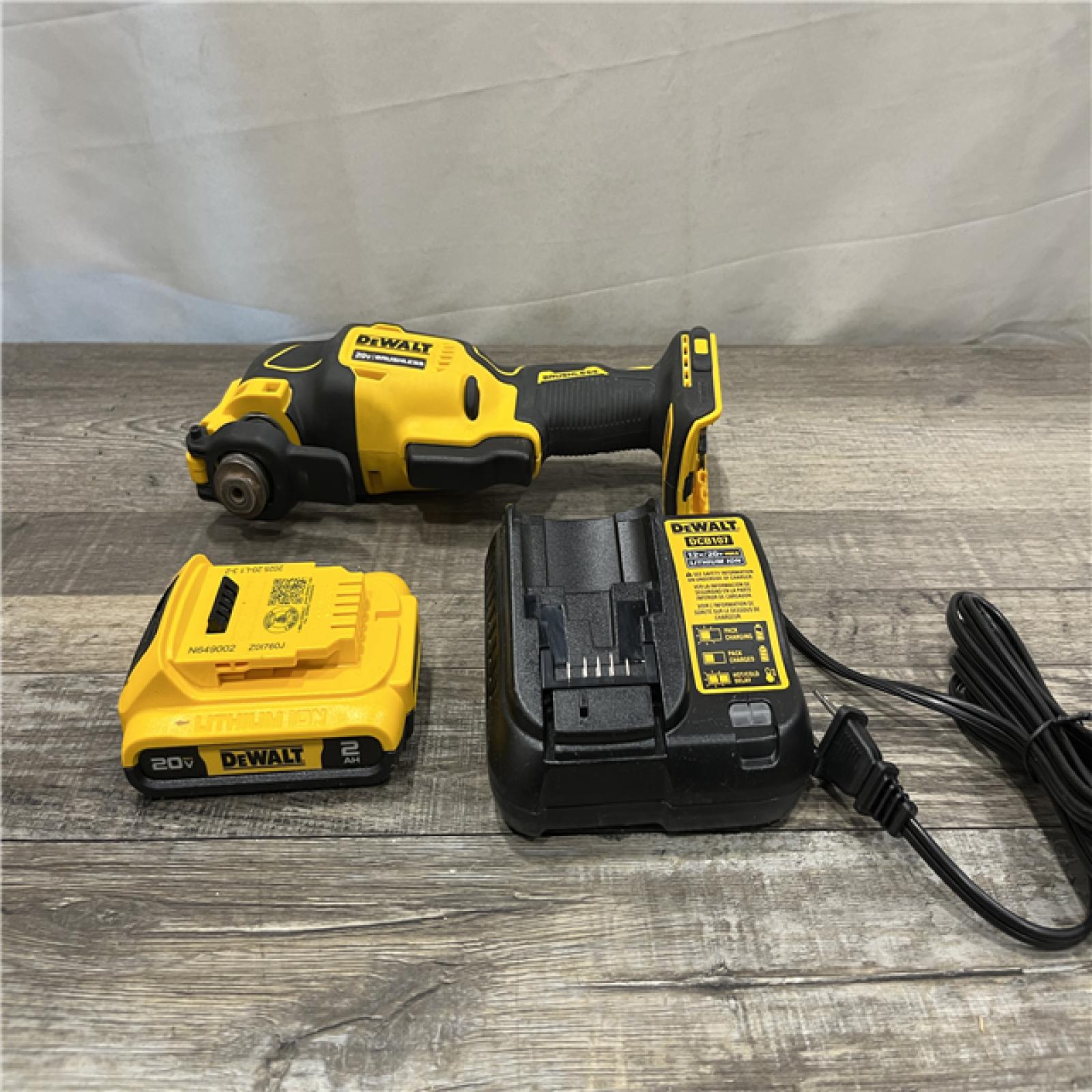AS-IS DEWALT ATOMIC 20V MAX Cordless Brushless Oscillating Multi Tool Kit