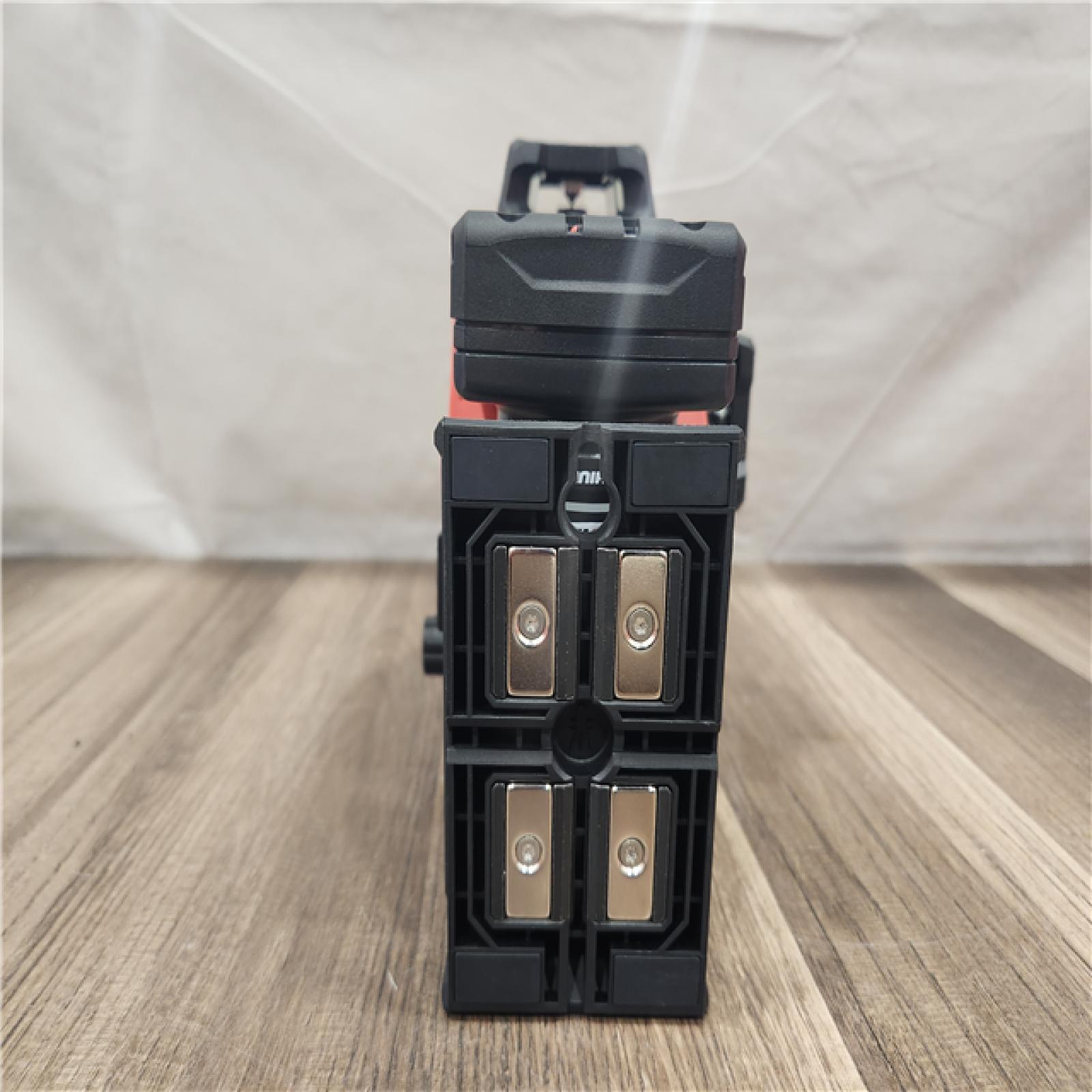 AS-IS- Milwaukee- M12 Green Beam Laser 360° 3-Plane Kit