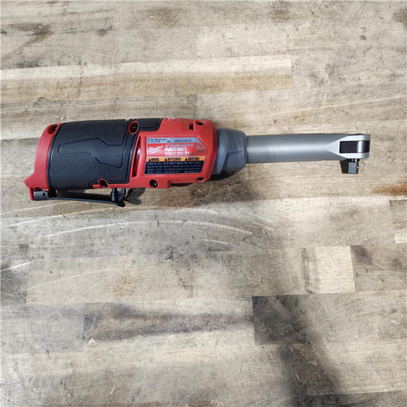 HOUSTON LOCATION - AS-IS Milwaukee 2569-20 12V Cordless 3/8  Extended Reach High Speed Ratchet W/ BATTERY & CHARGER