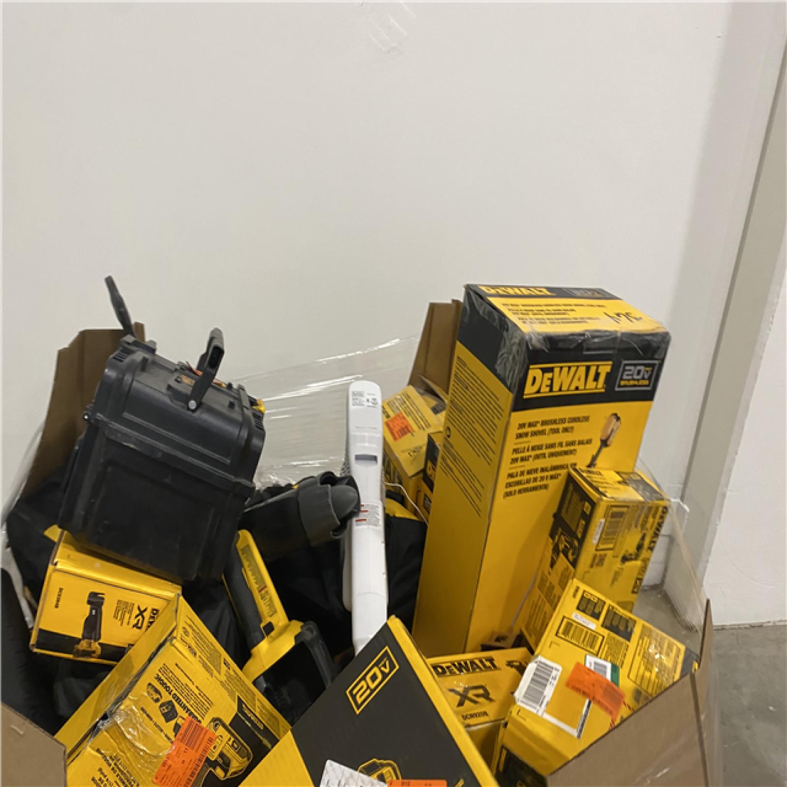 Dallas Location - As-Is DEWALT Tool Pallet