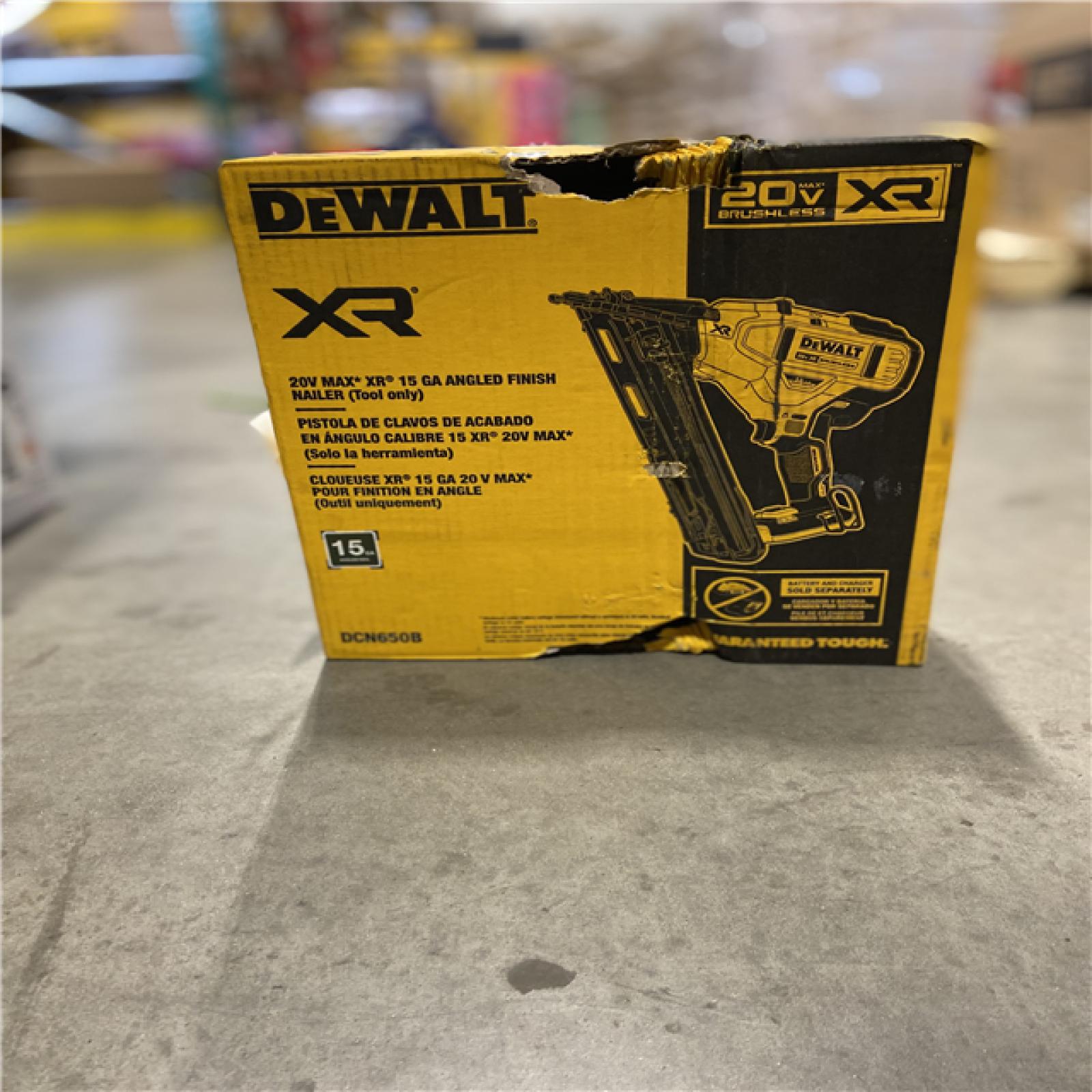 DALLAS LOCATION - DEWALT 20V MAX XR Lithium-Ion Cordless 15-Gauge Angled Finish Nailer (Tool Only)