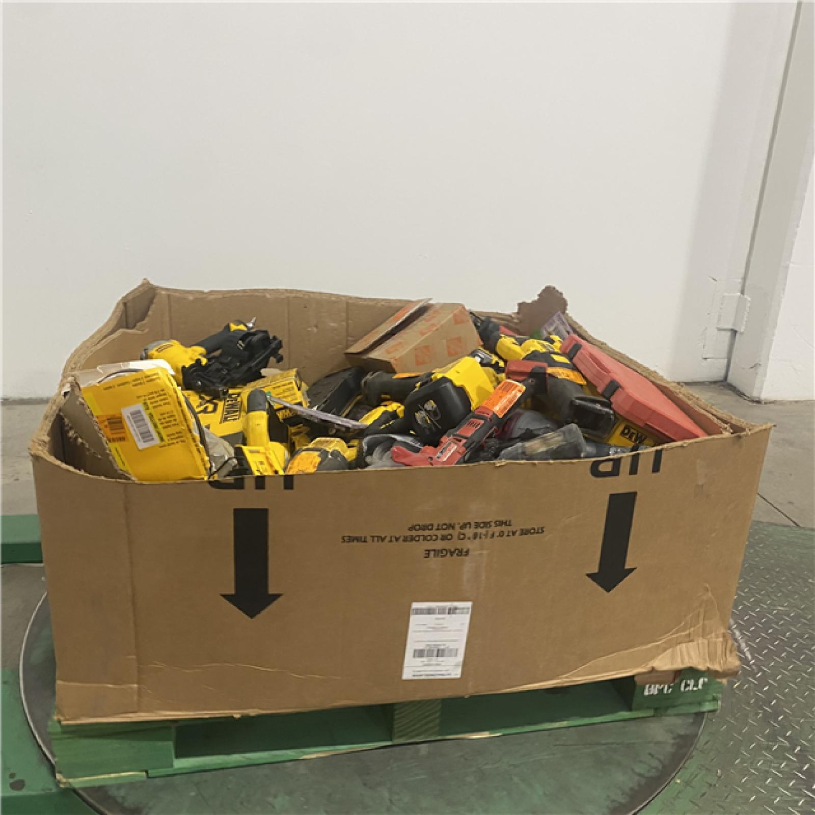 Dallas Location - As-Is Tool Pallet