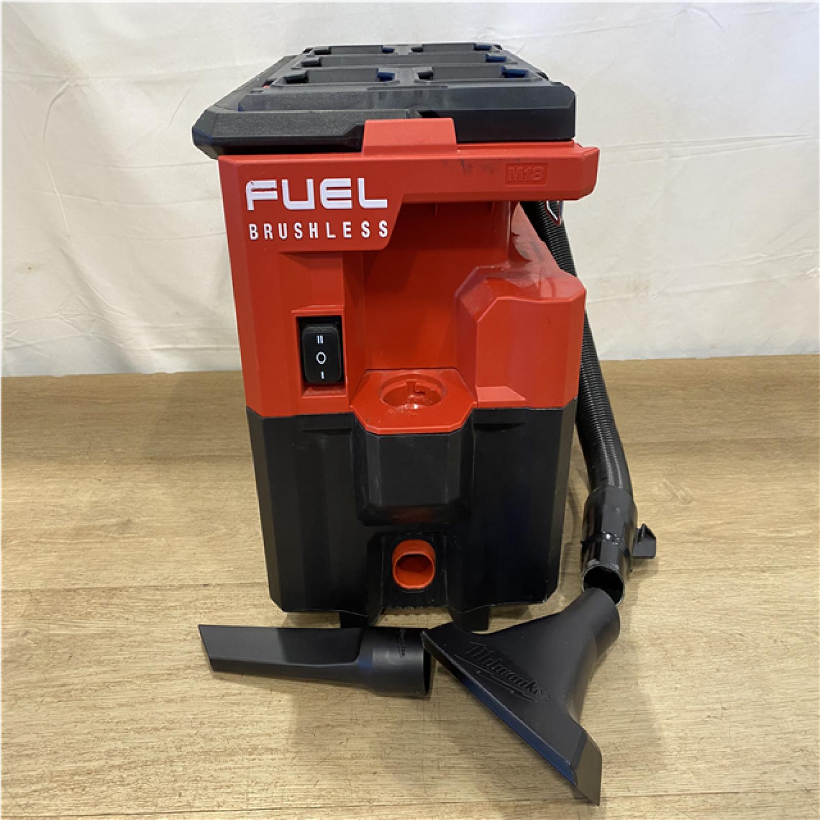 AS-IS - Milwaukee FUEL PACKOUT 18-Volt Lithium-Ion Cordless 2.5 Gal. Wet/Dry Vacuum (Vacuum-Only)
