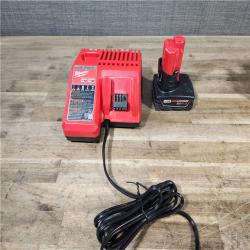 HOUSTON LOCATION - AS-IS Milwaukee Green 125 Ft. Cross Line and Plumb Points Laser Level Kit