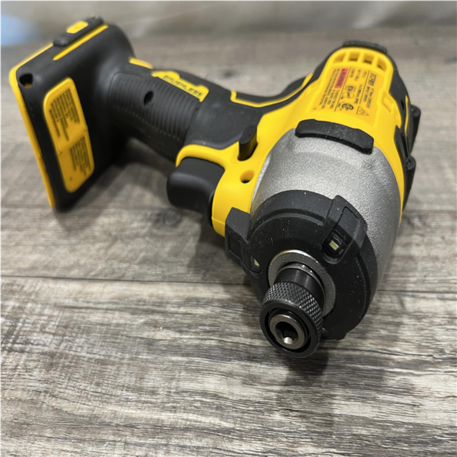 AS-IS DEWALT Atomic 20V Max Lithium-Ion Brushless Cordless Compact 1/4 in. Impact Driver Kit