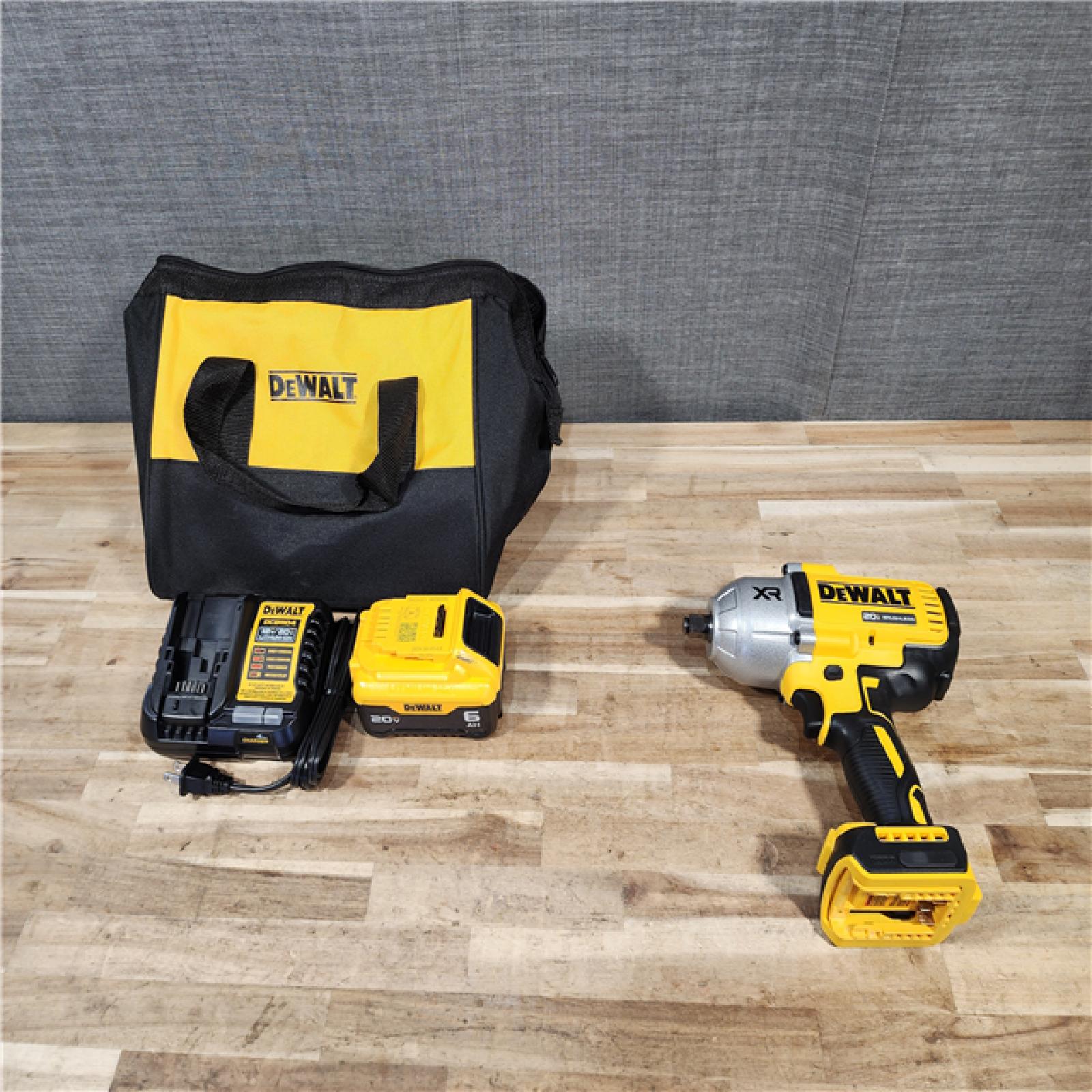 HOUSTON LOCATION - AS-IS (APPEARS LIKE NEW) DEWALT 20V MAX Lithium-Ion Cordless 1/2 in. Impact Wrench Kit