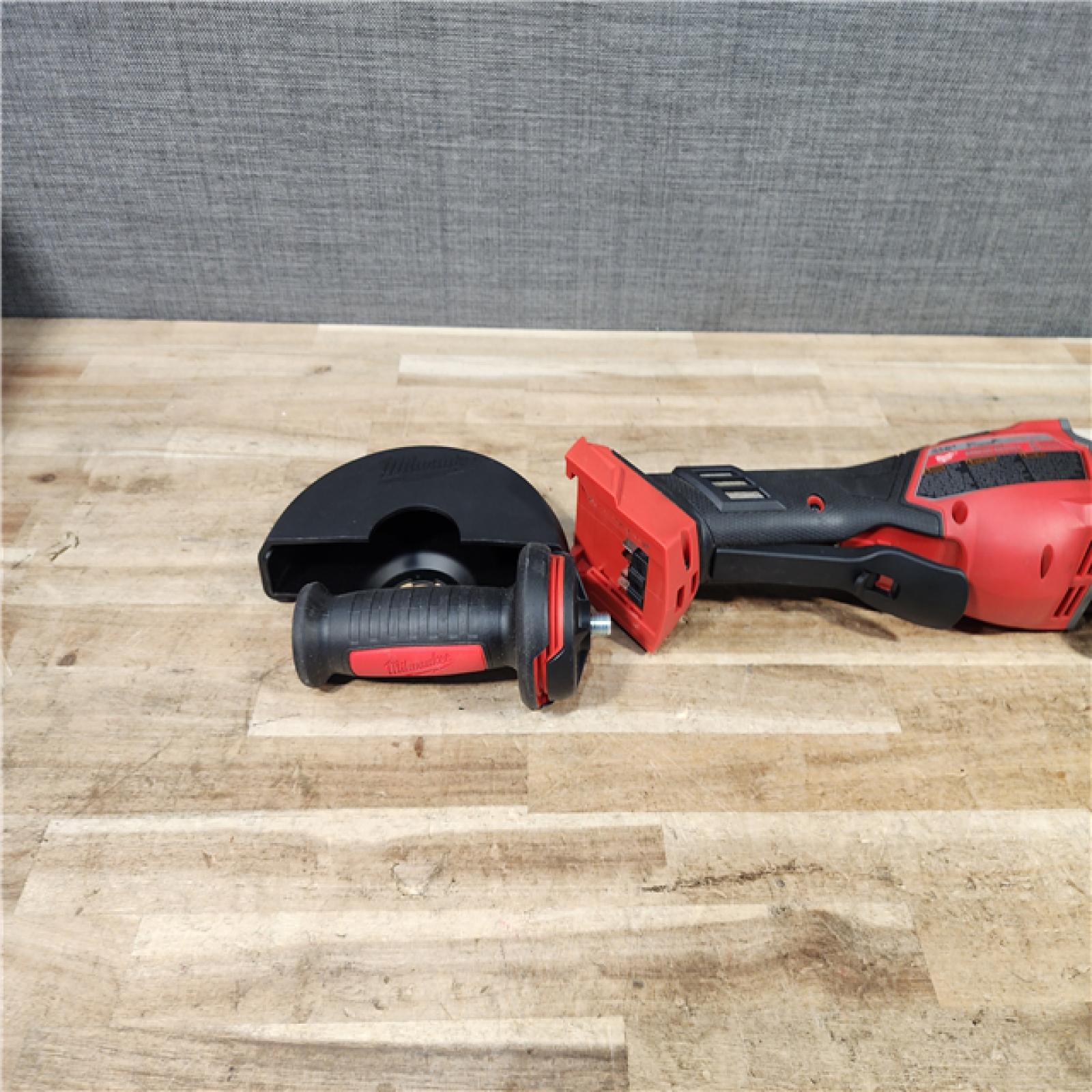 HOUSTON LOCATION - AS - IS Milwaukee FUEL 18-Volt Lithium-Ion Brushless Cordless 4-1/2 in./6 in. Braking Grinder with Paddle Switch (Tool-Only)