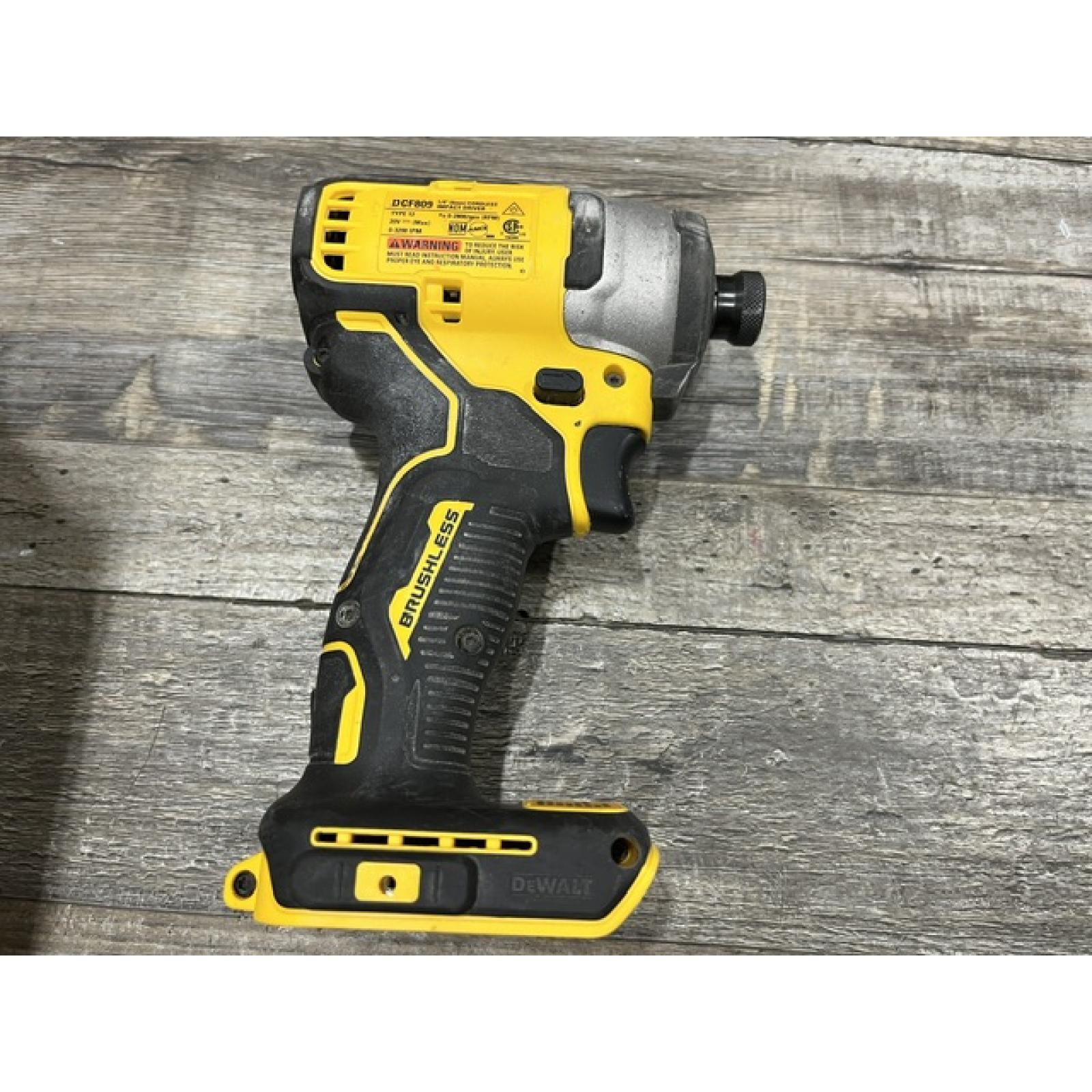 AS-IS DEWALT Atomic 20V Max Lithium-Ion Brushless Cordless Compact 1/4 in. Impact Driver Kit