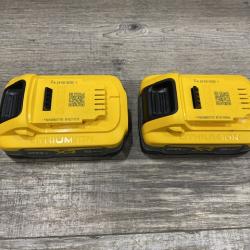 AS-IS DEWALT 20V MAX XR POWERSTACK Lithium-Ion 5.0Ah Battery (2 -Pack)