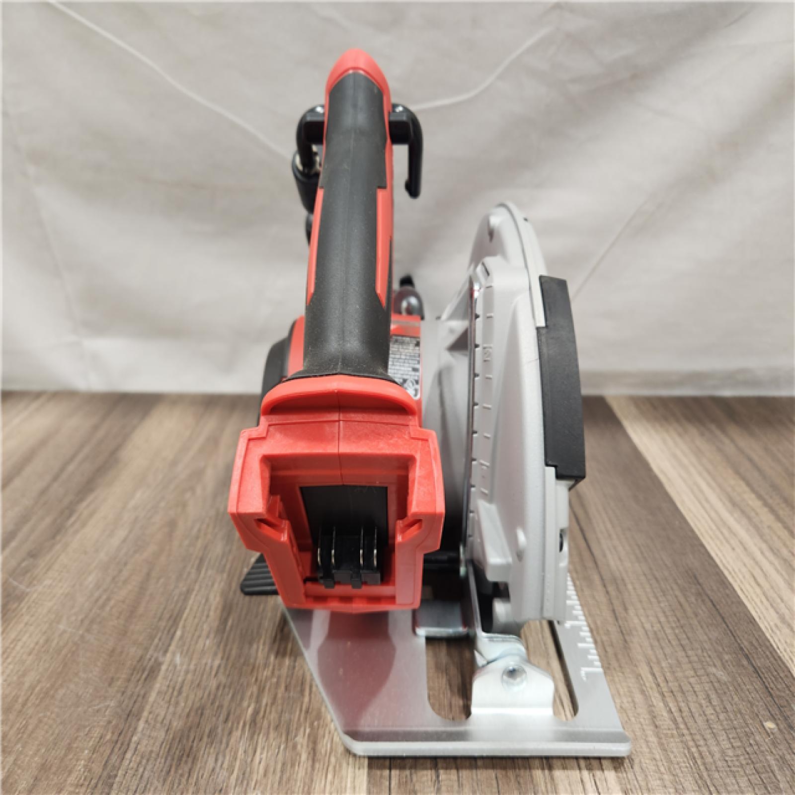 AS-IS- Milwaukee 7-1/4 18V Brushless Circular Saw (TOOL ONLY)