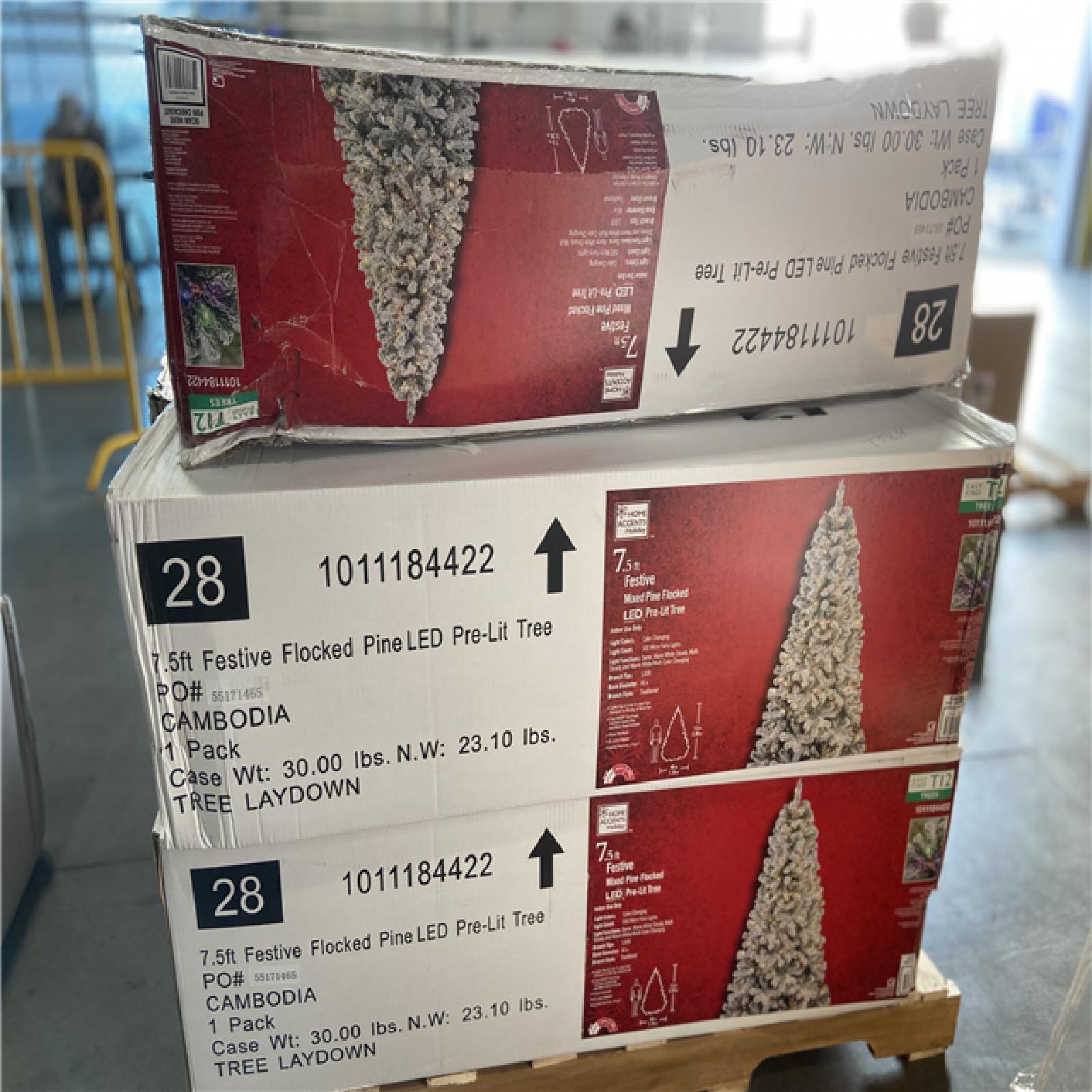 DALLAS LOCATION - Home Accents Holiday 7.5 ft. Festive Mixed Pine Flocked LED Pre-Lit Artificial Christmas Tree T12 - Retail $903