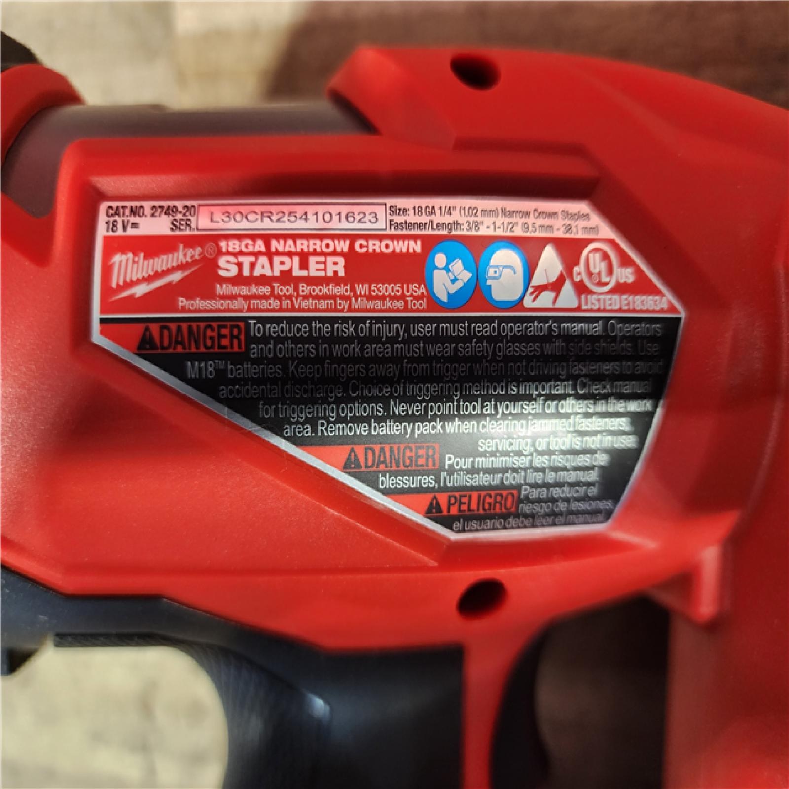 HOUSTON LOCATION - AS-IS Milwaukee FUEL 18-Volt Lithium-Ion Brushless Cordless 18-Gauge 1/4 in. Narrow Crown Stapler (Tool-Only)
