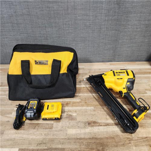 HOUSTON LOCATION - AS-IS DEWALT 20V MAX XR Lithium-Ion Cordless 2-1/2 in. 15-Gauge Finish Nailer Kit