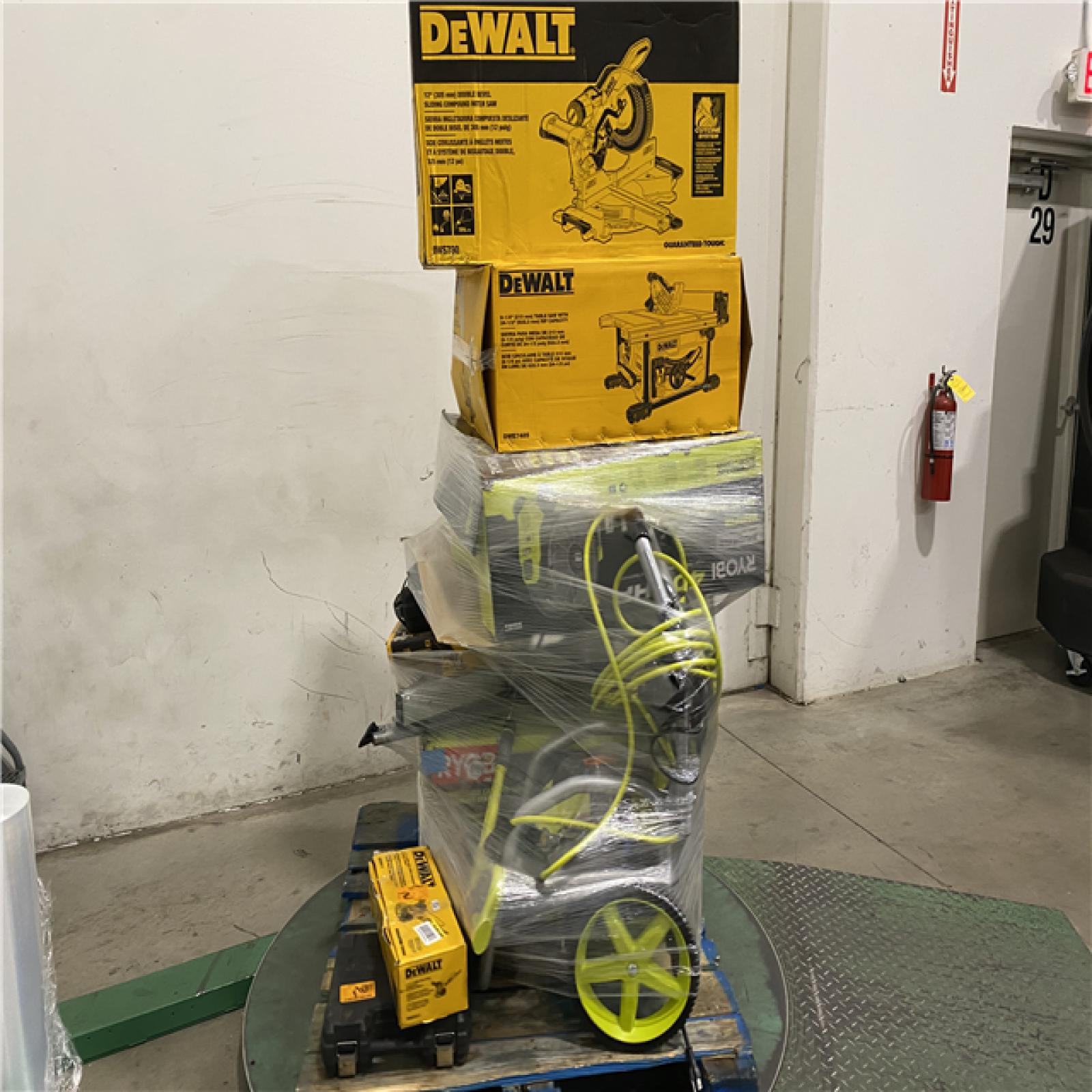 Dallas Location - As-Is Tool Pallet